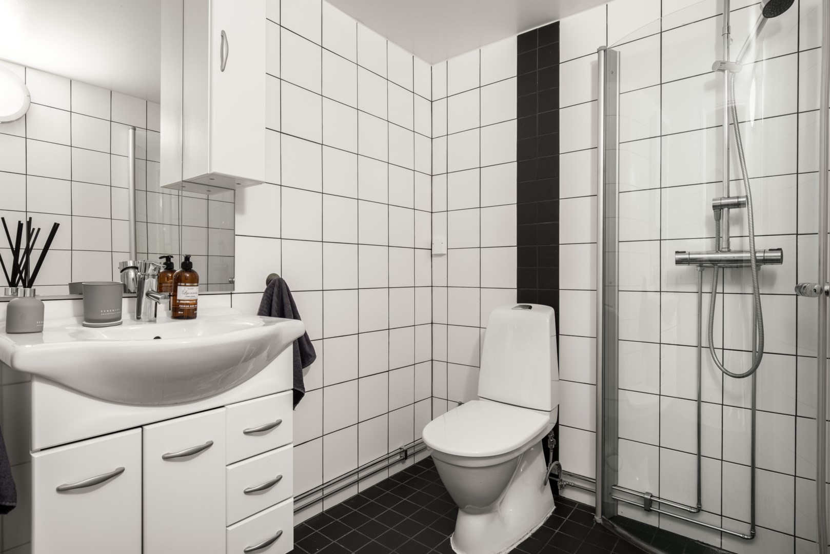 Bostadsbild från Ektorpsvägen 9H, Såld i Ektorp, Nacka