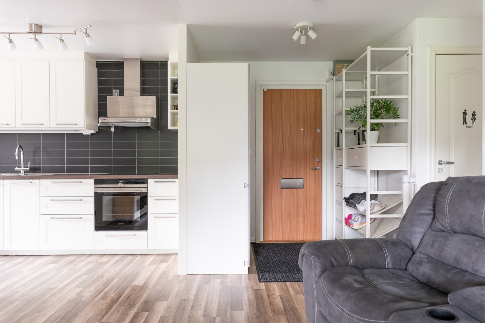 Bostadsbild från Släggkastargatan 10, Såld i Rönnby, Västerås