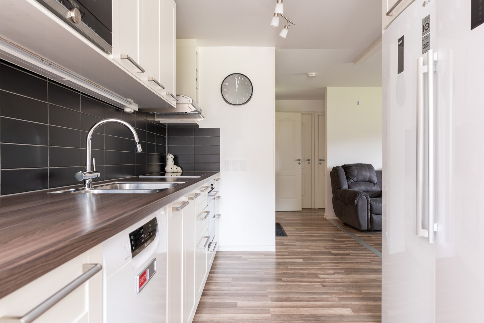 Bostadsbild från Släggkastargatan 10, Såld i Rönnby, Västerås