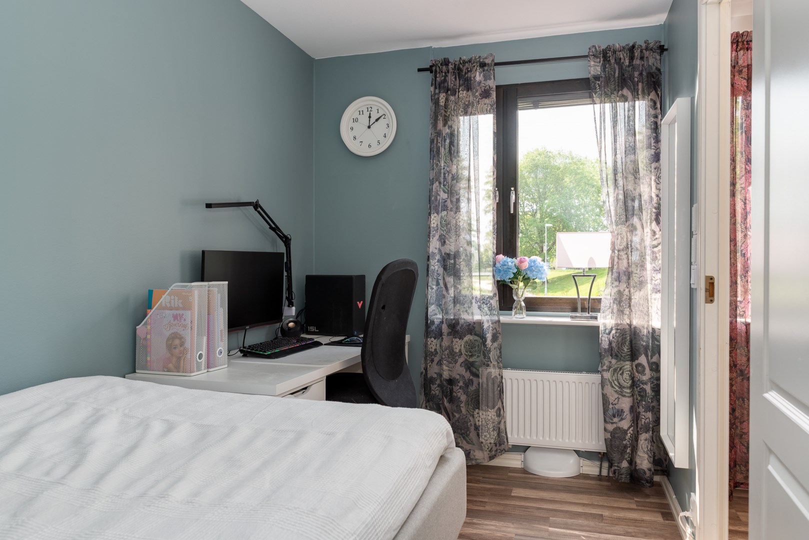 Bostadsbild från Släggkastargatan 10, Såld i Rönnby, Västerås