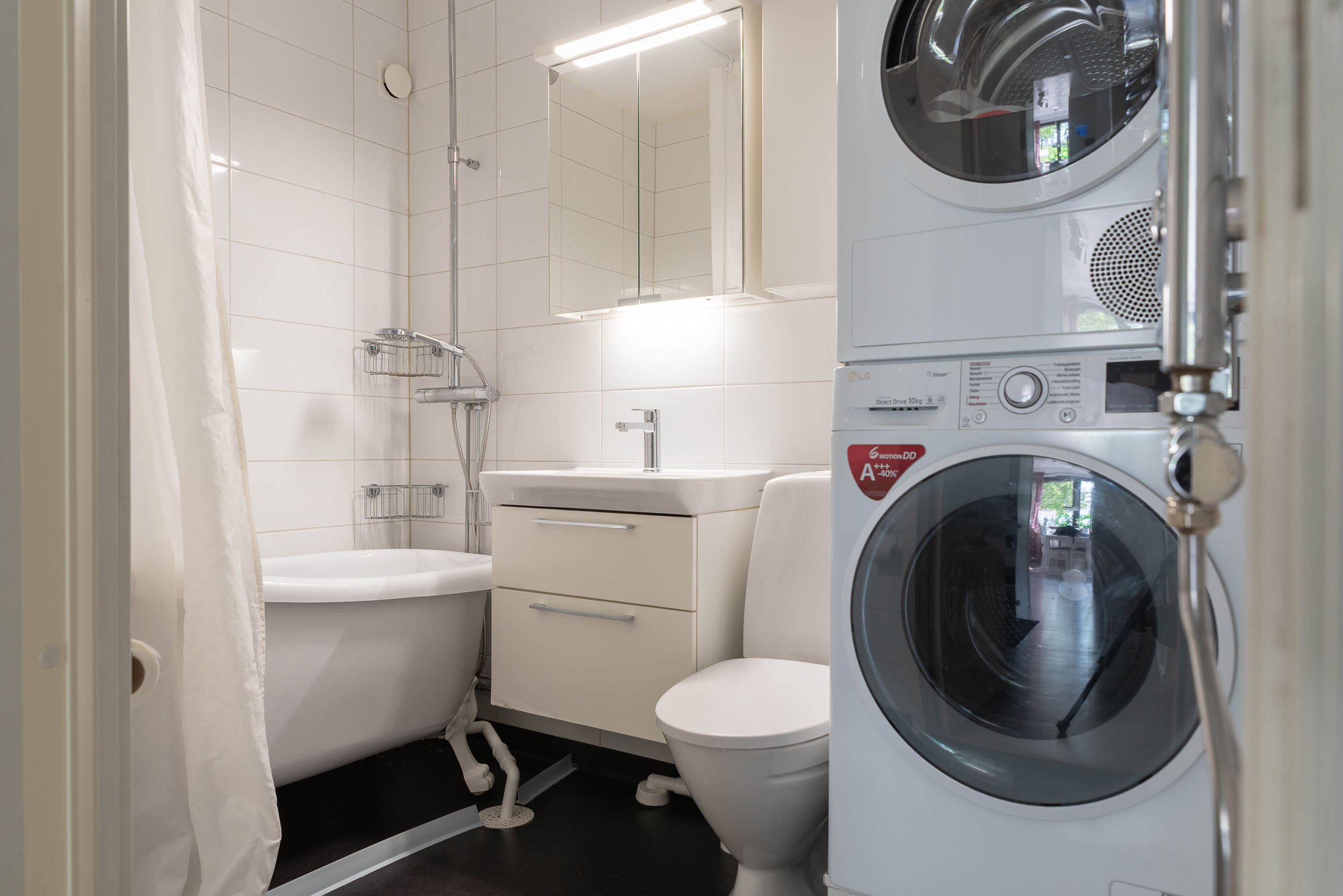 Bostadsbild från Släggkastargatan 10, Såld i Rönnby, Västerås