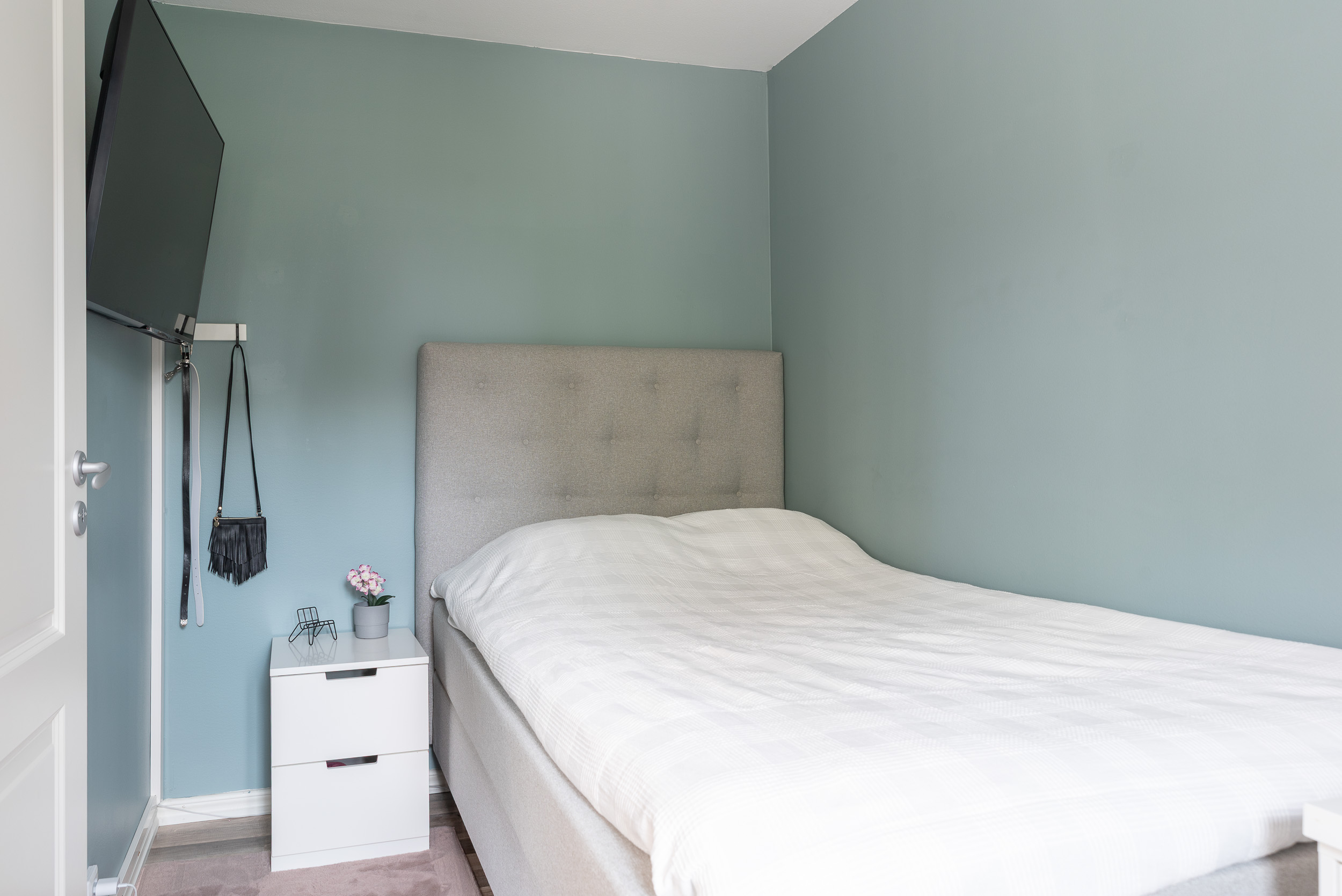 Bostadsbild från Släggkastargatan 10, Såld i Rönnby, Västerås