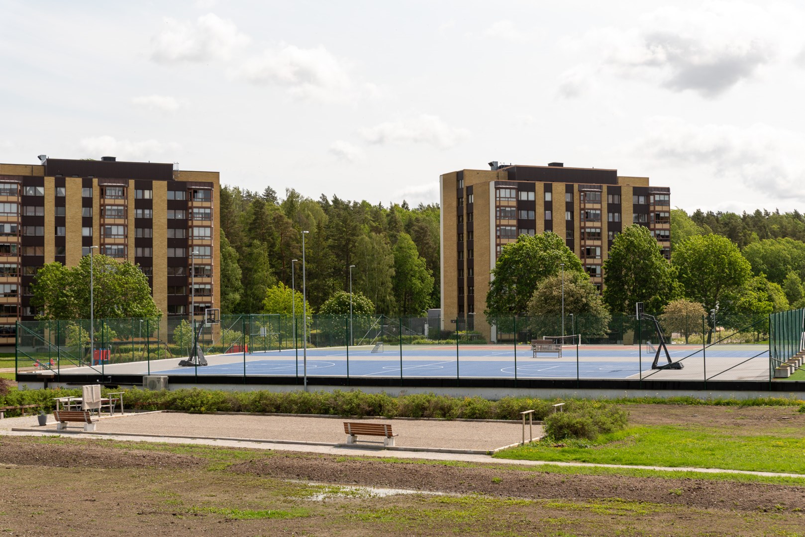 Bostadsbild från Släggkastargatan 10, Såld i Rönnby, Västerås