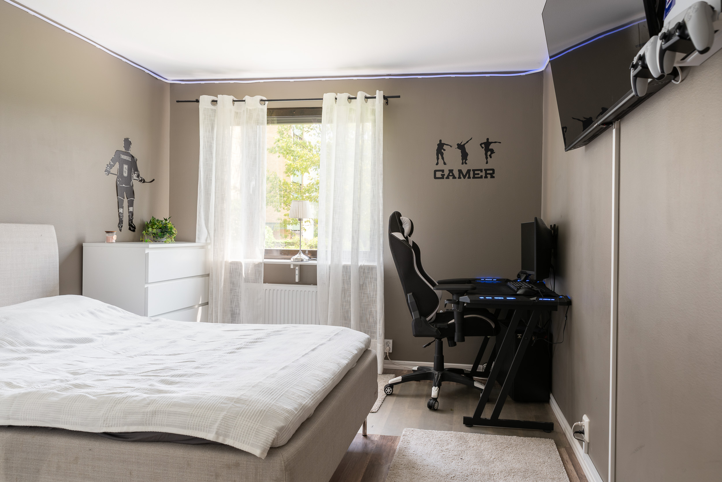 Bostadsbild från Släggkastargatan 10, Såld i Rönnby, Västerås