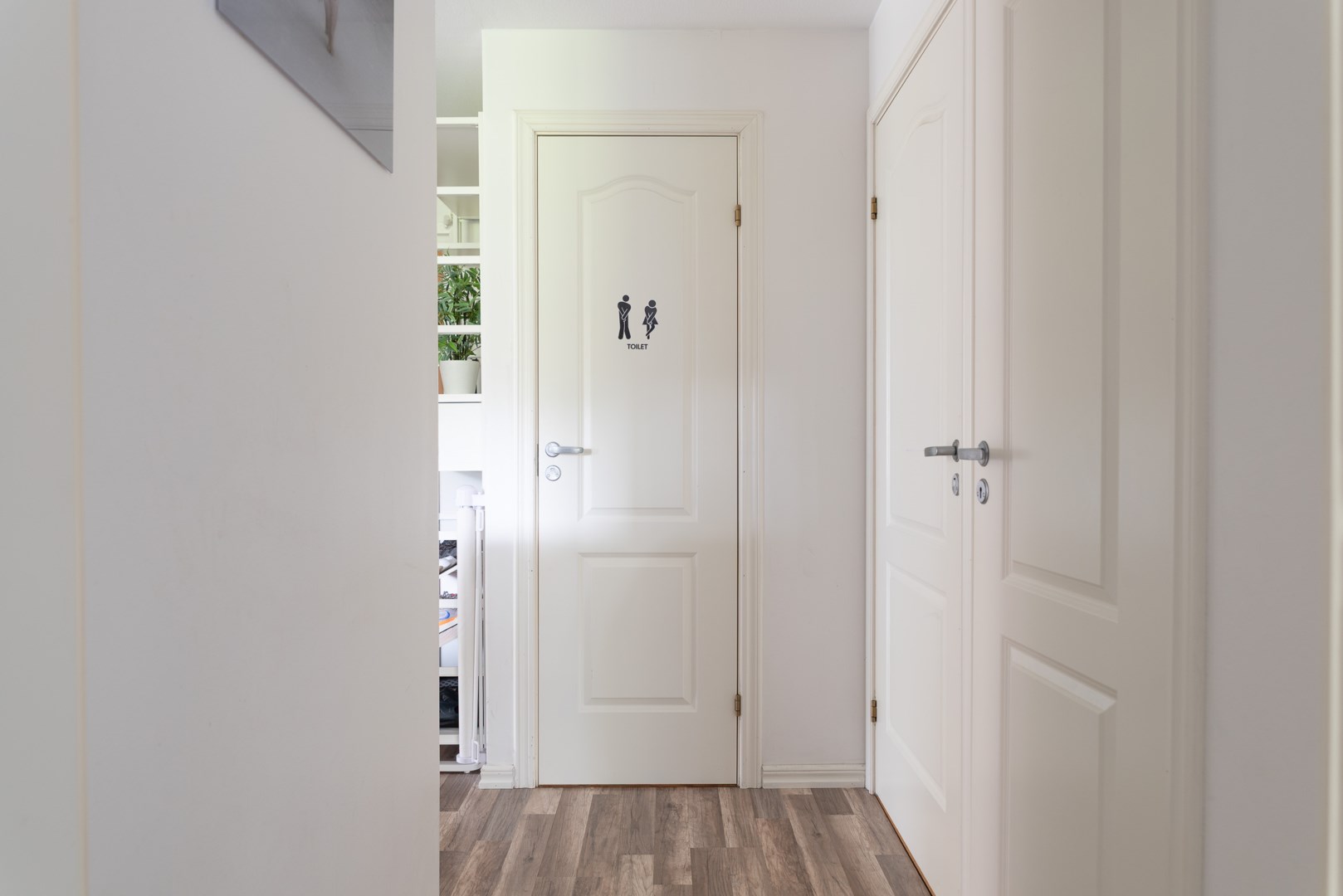 Bostadsbild från Släggkastargatan 10, Såld i Rönnby, Västerås