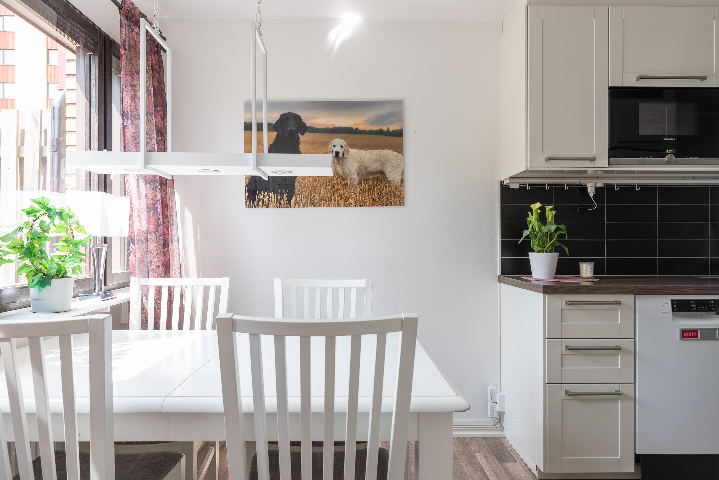 Bostadsbild från Släggkastargatan 10, Såld i Rönnby, Västerås