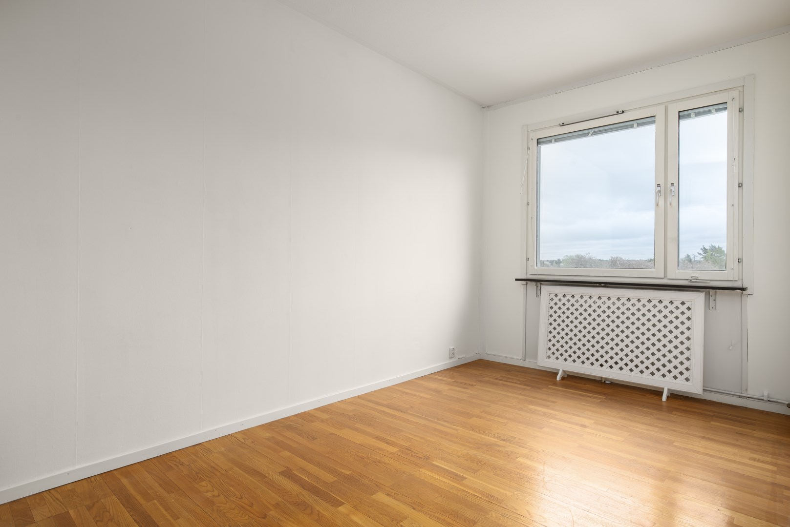 Bostadsbild från Vinterbrinksvägen 19, 3/3tr, Såld i Igelbodaplatån - Saltsjöbaden, Nacka