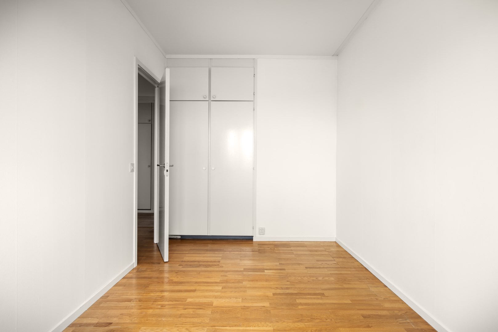 Bostadsbild från Vinterbrinksvägen 19, 3/3tr, Såld i Igelbodaplatån - Saltsjöbaden, Nacka