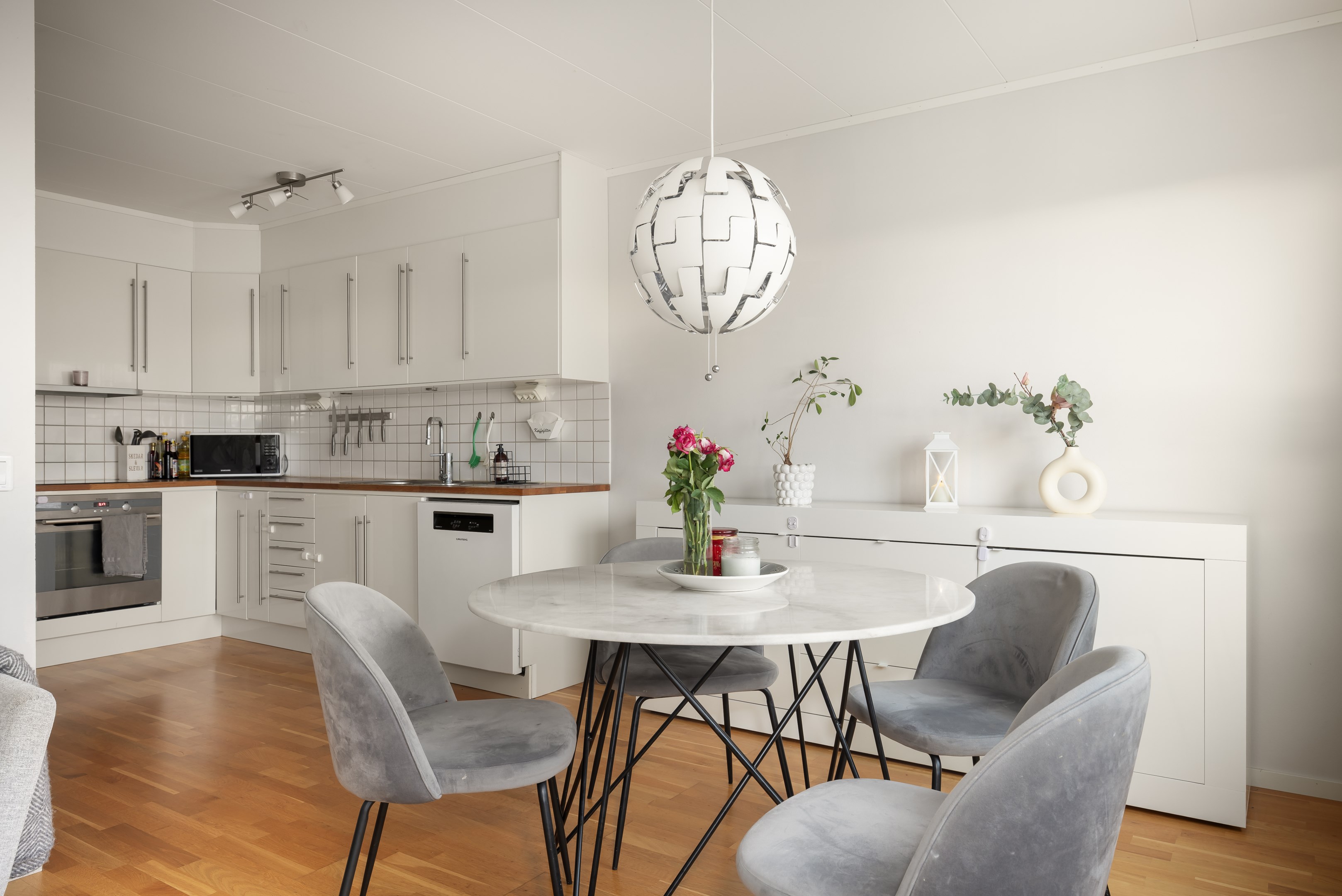 Bostadsbild från Ektorpsvägen 9, Till salu i Ektorp, Nacka