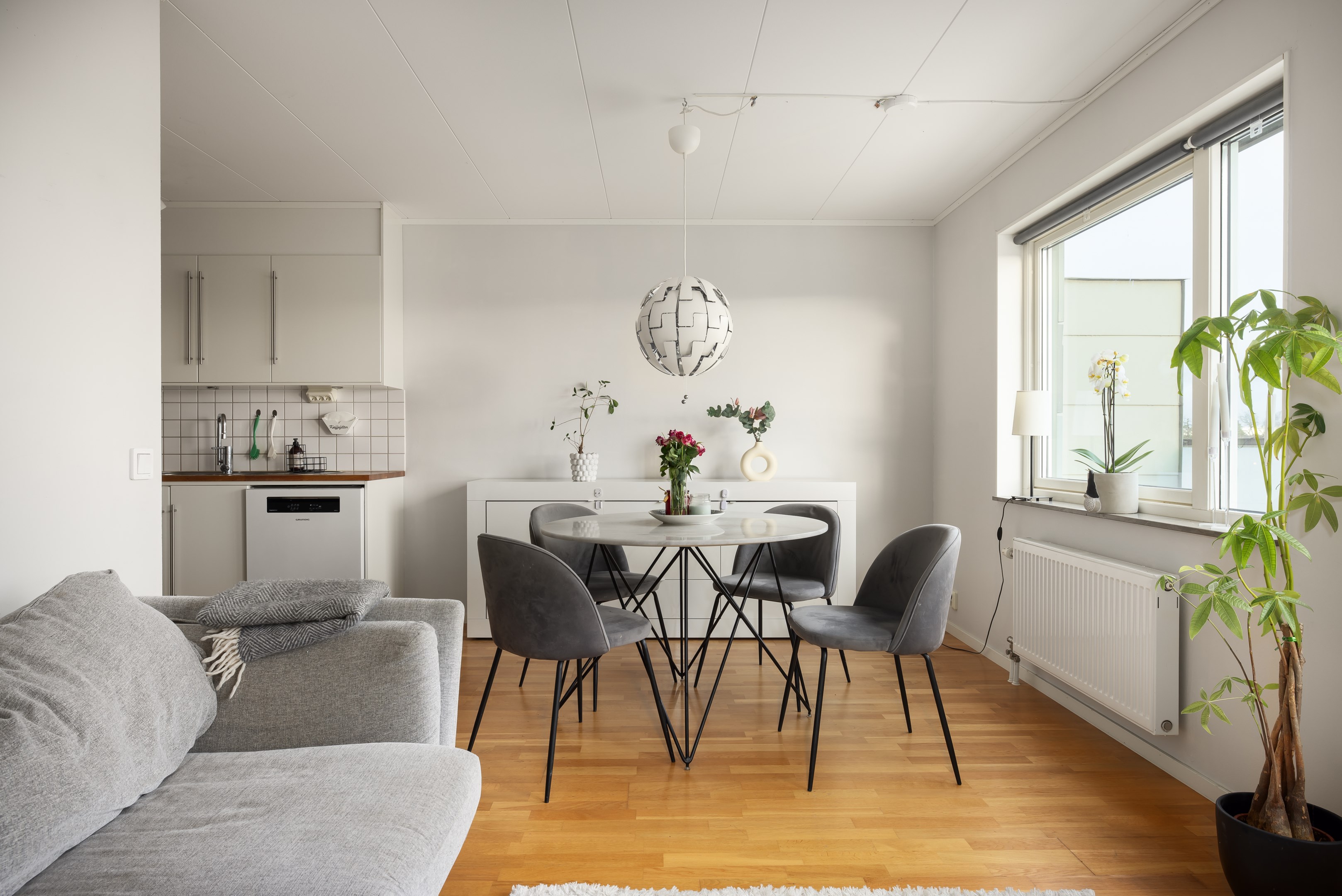 Bostadsbild från Ektorpsvägen 9, Till salu i Ektorp, Nacka