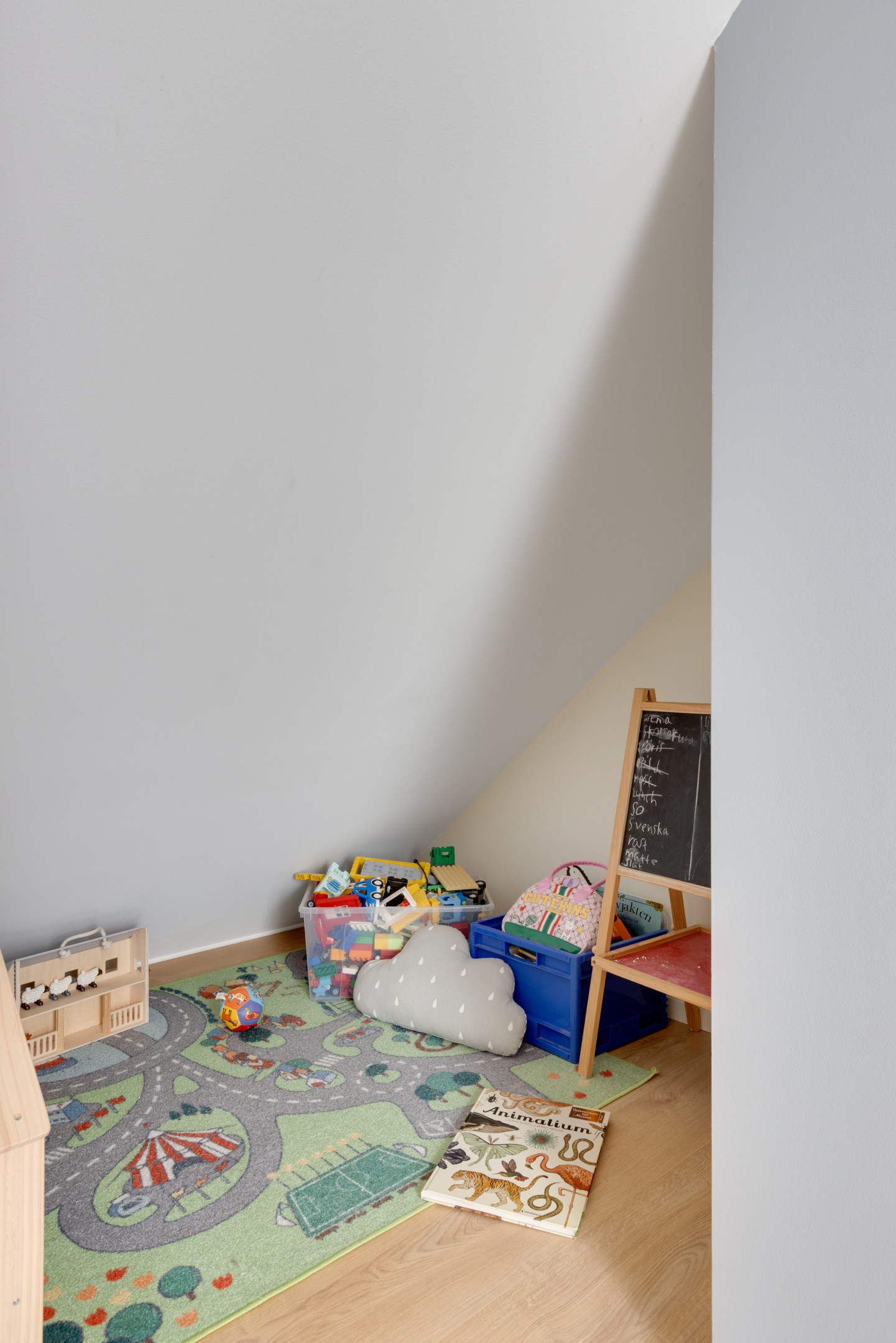 Bostadsbild från Stratusvägen 29, Såld i Fullerö, Uppsala