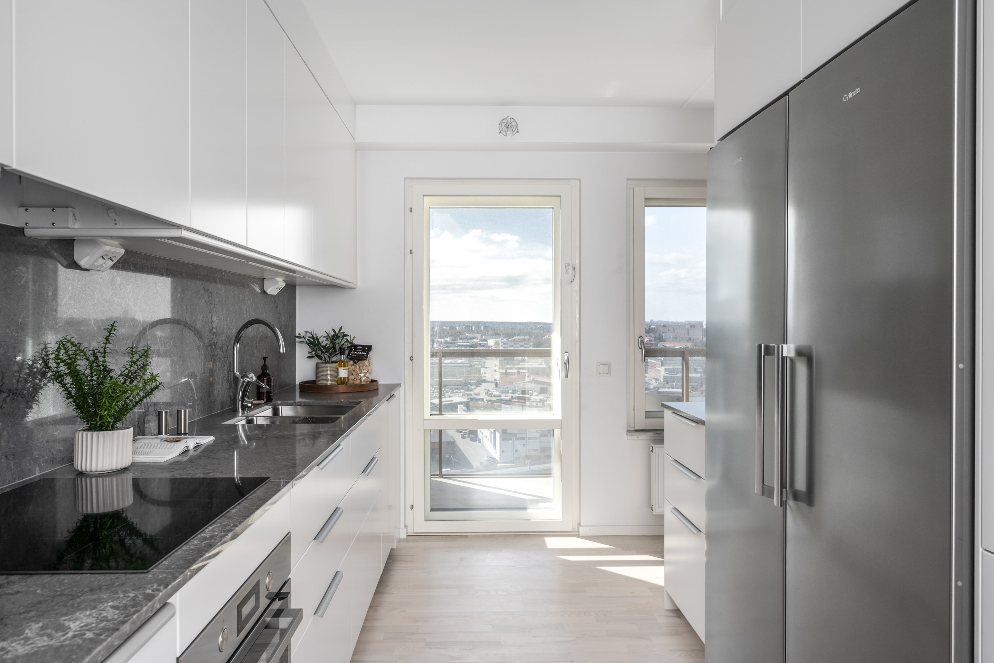 Bostadsbild från Årstaskogs Väg 10, vån 19, Såld i Årstaberg, Stockholm