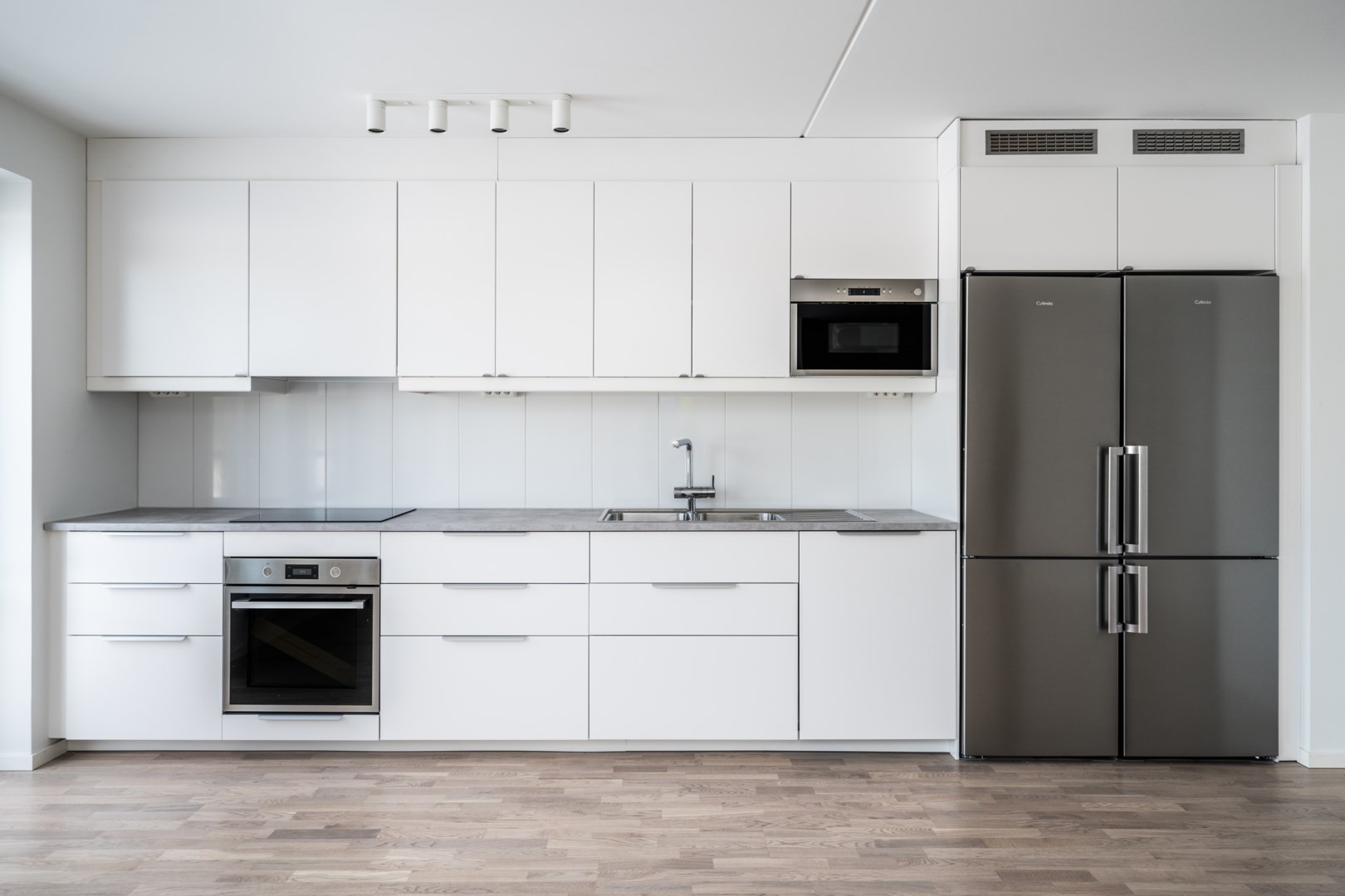 Bostadsbild från Störtloppsvägen 7, Såld i Väsjön, Sollentuna