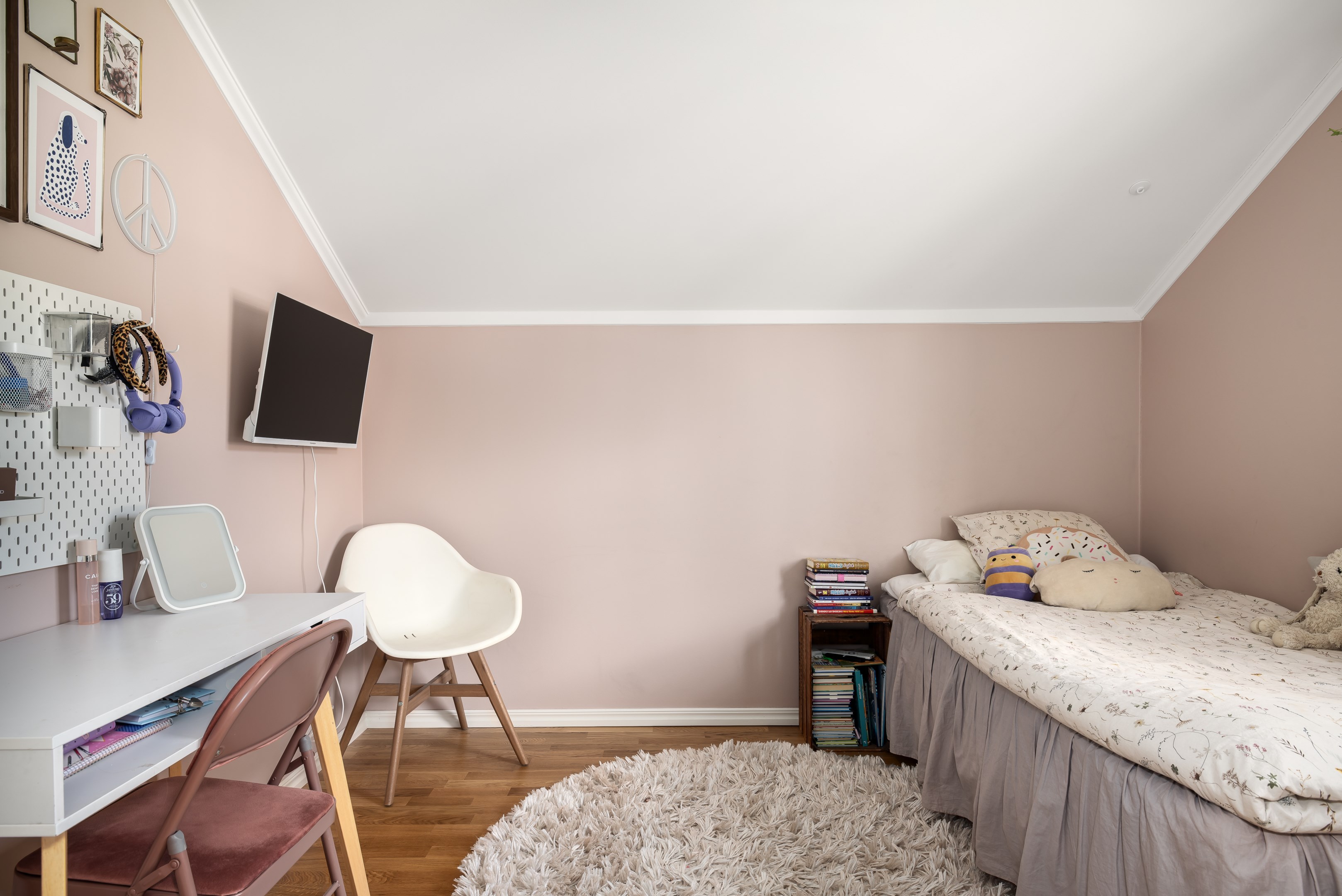 Bostadsbild från Smårisvägen 6A, Såld i Södra kopparmora, Värmdö