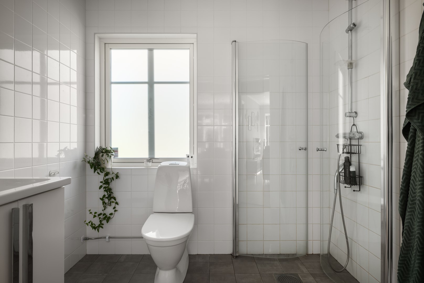 Bostadsbild från Smårisvägen 6A, Såld i Södra kopparmora, Värmdö