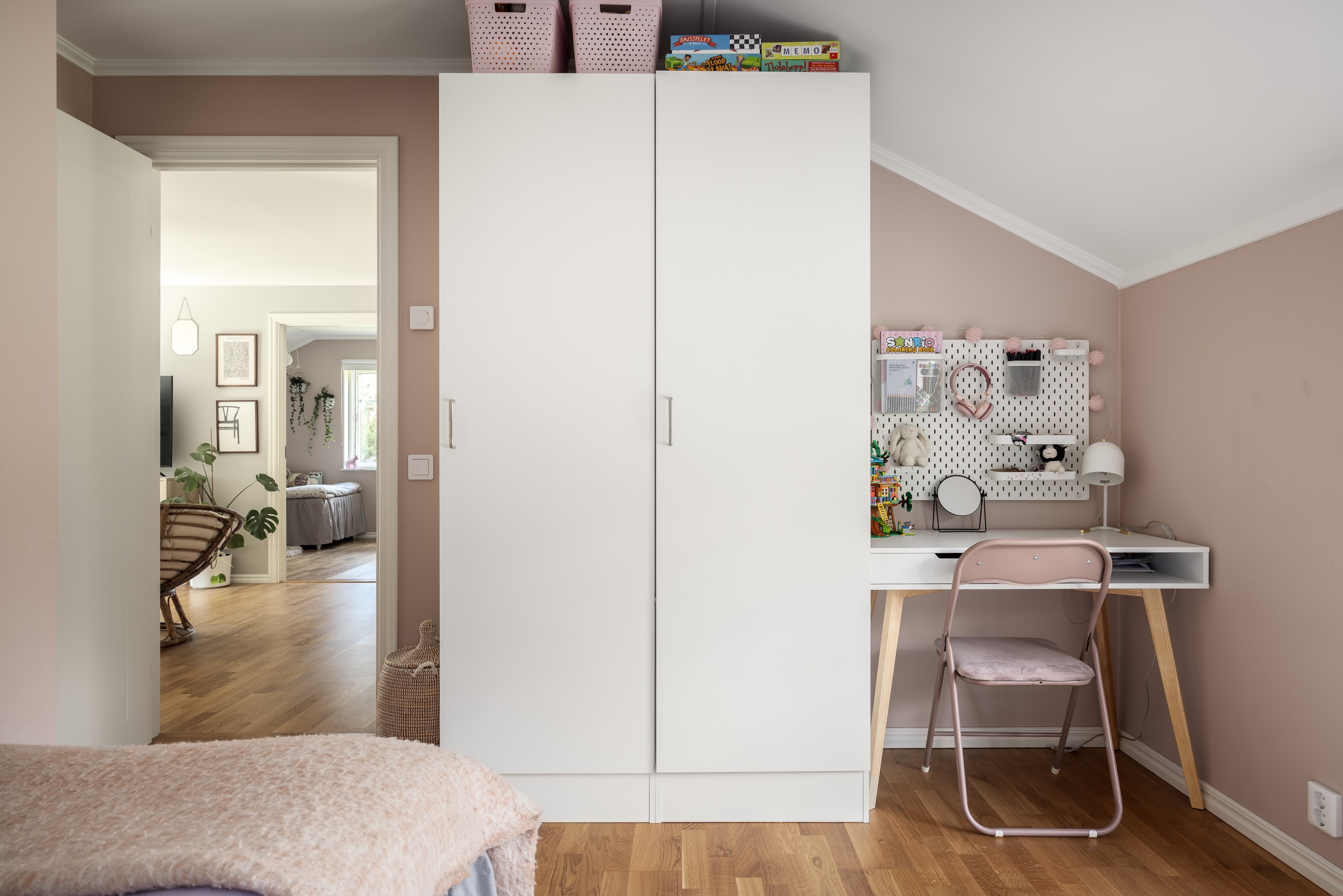 Bostadsbild från Smårisvägen 6A, Såld i Södra kopparmora, Värmdö