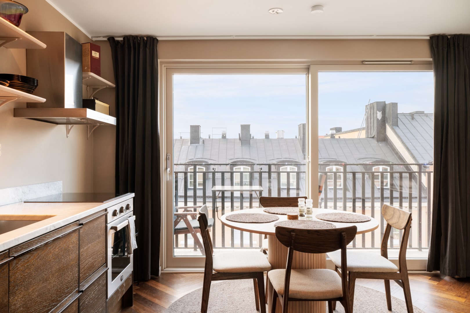 Bostadsbild från Åsögatan 166, Till salu i Södermalm, Stockholm