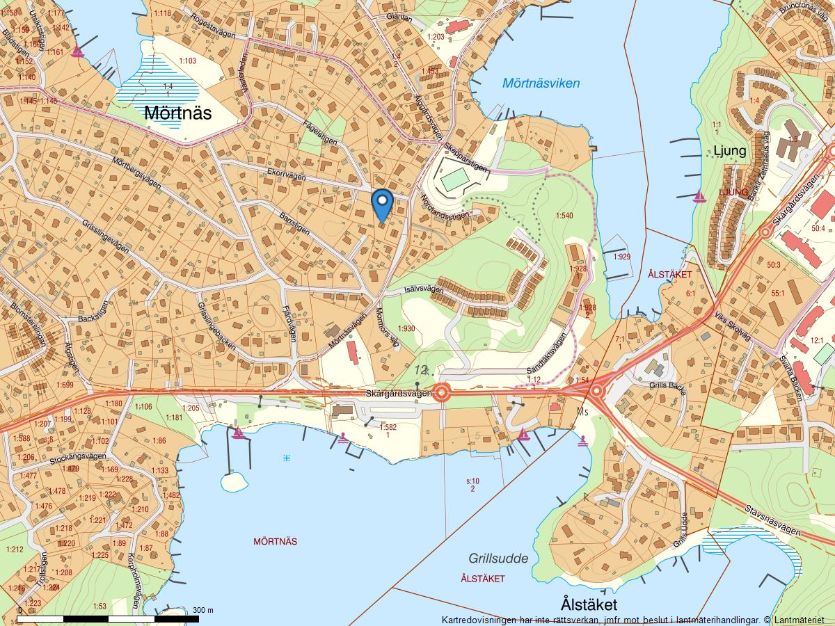 Optimalt läge nära bad, natur och utmärkta kommunikationer