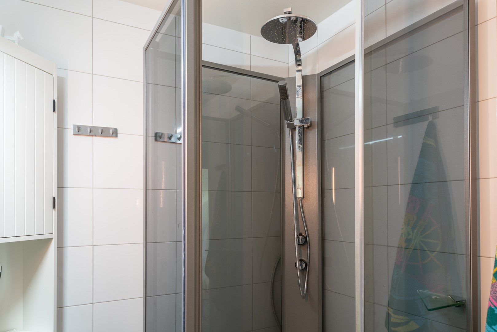 Bostadsbild från Släggkastargatan 10, Till salu i Rönnby, Västerås