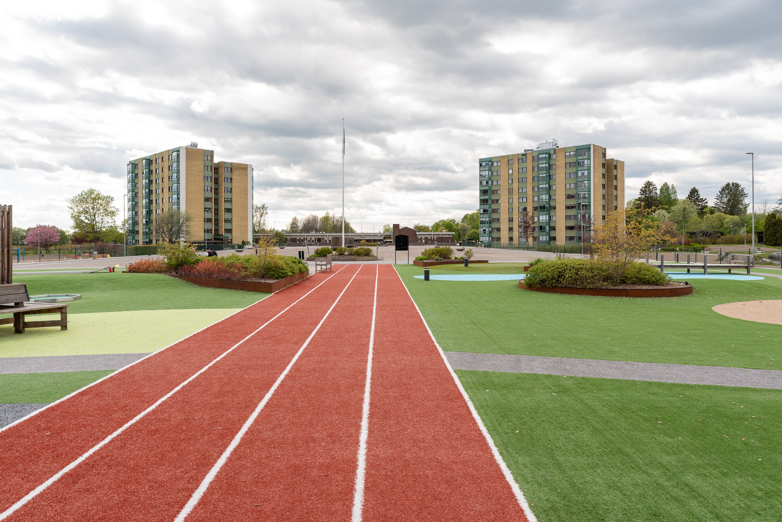 Bostadsbild från Släggkastargatan 10, Såld i Rönnby, Västerås