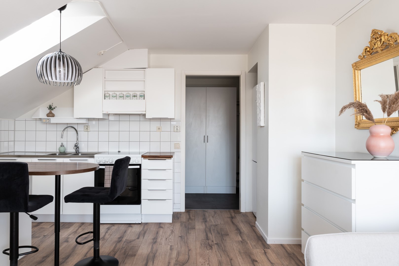 Bostadsbild från Karlsgatan 27, Såld i Centrum, Västerås