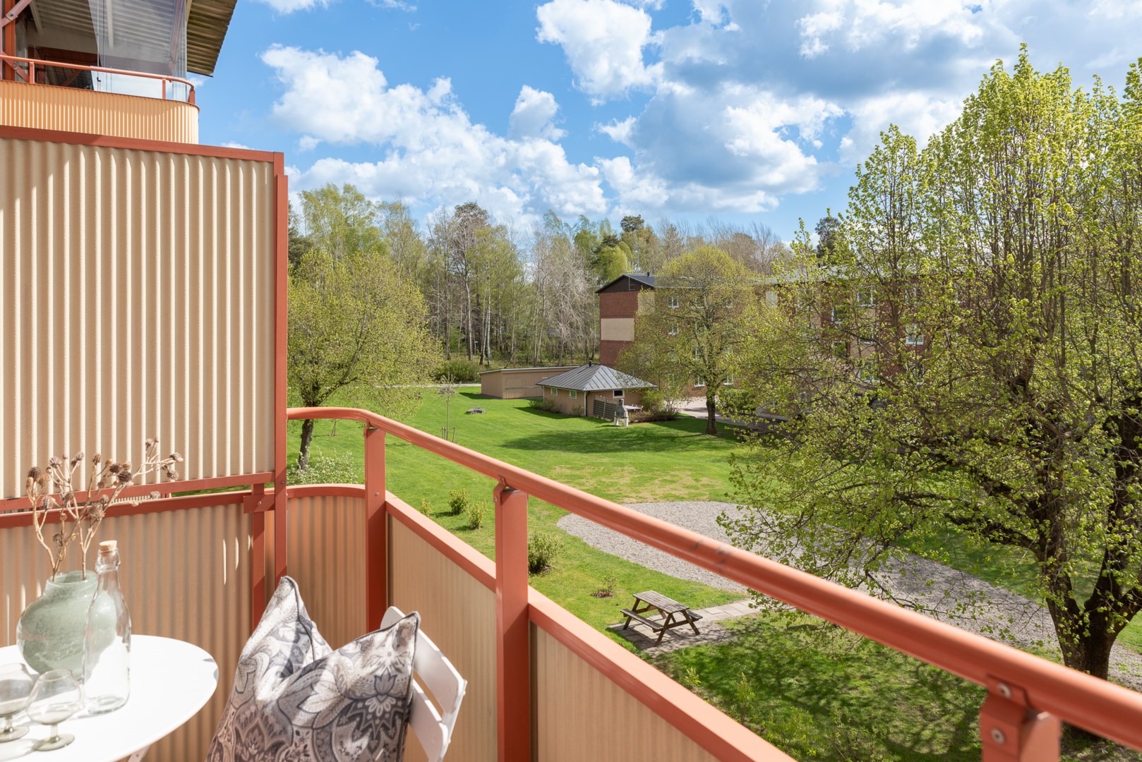 Bostadsbild från Gunnilbogatan 28A, Såld i Malmaberg, Västerås