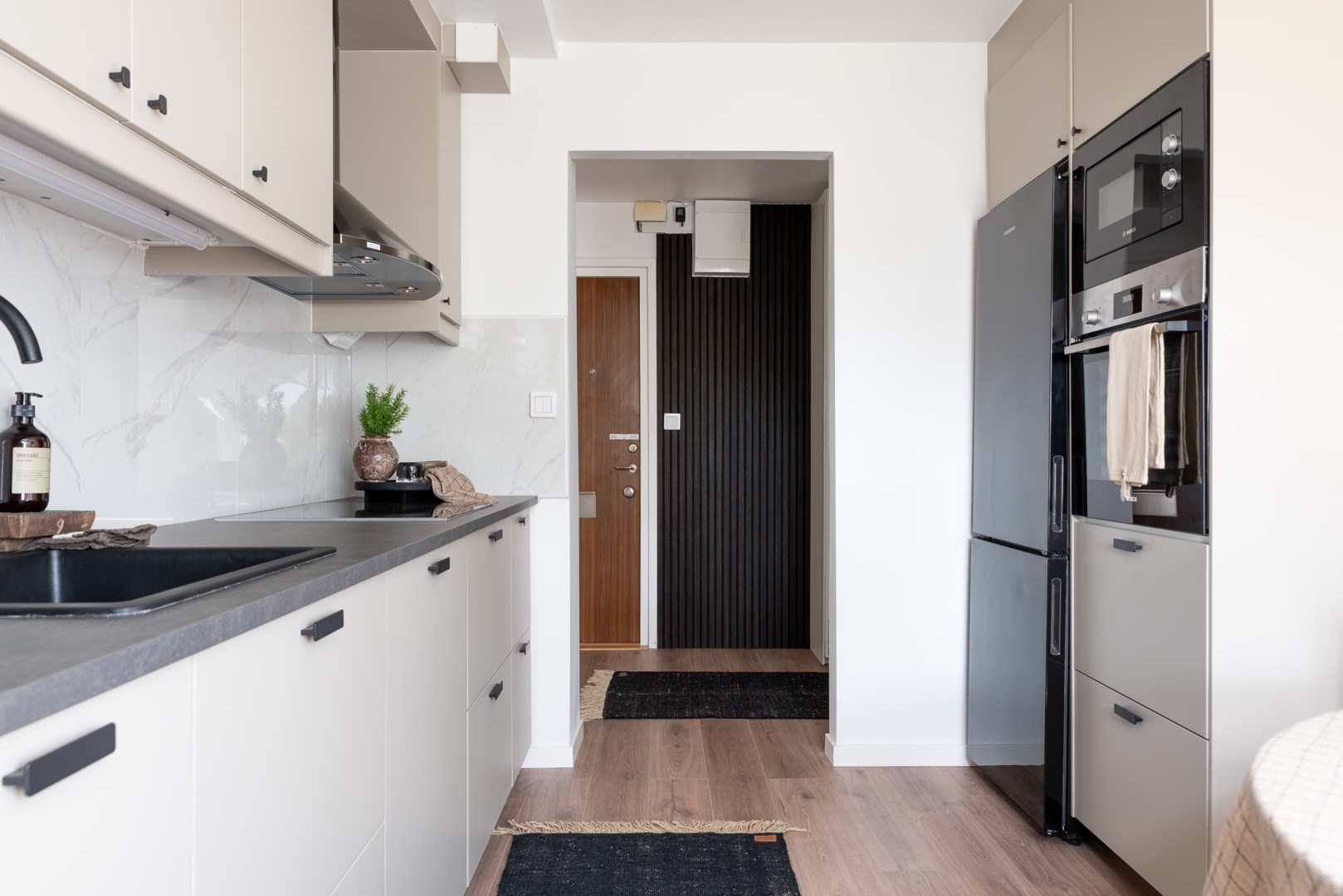 Bostadsbild från Gunnilbogatan 28A, Såld i Malmaberg, Västerås