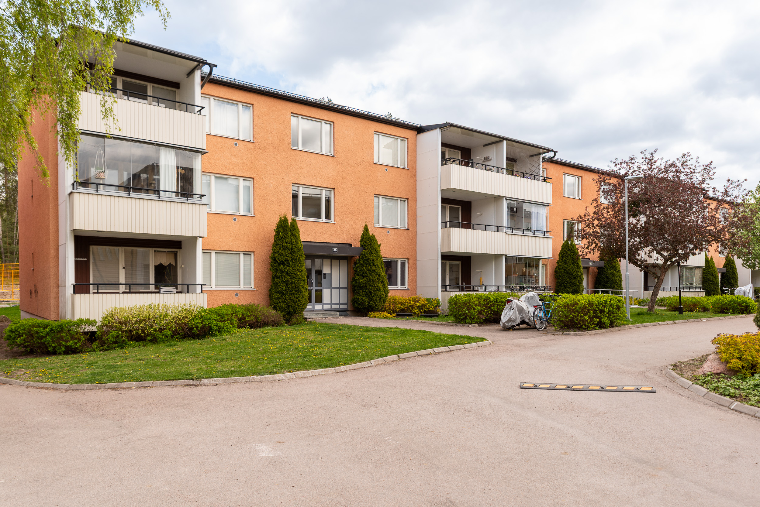 Bostadsbild från Kungsfågelgatan 35, Till salu i Råby, Västerås
