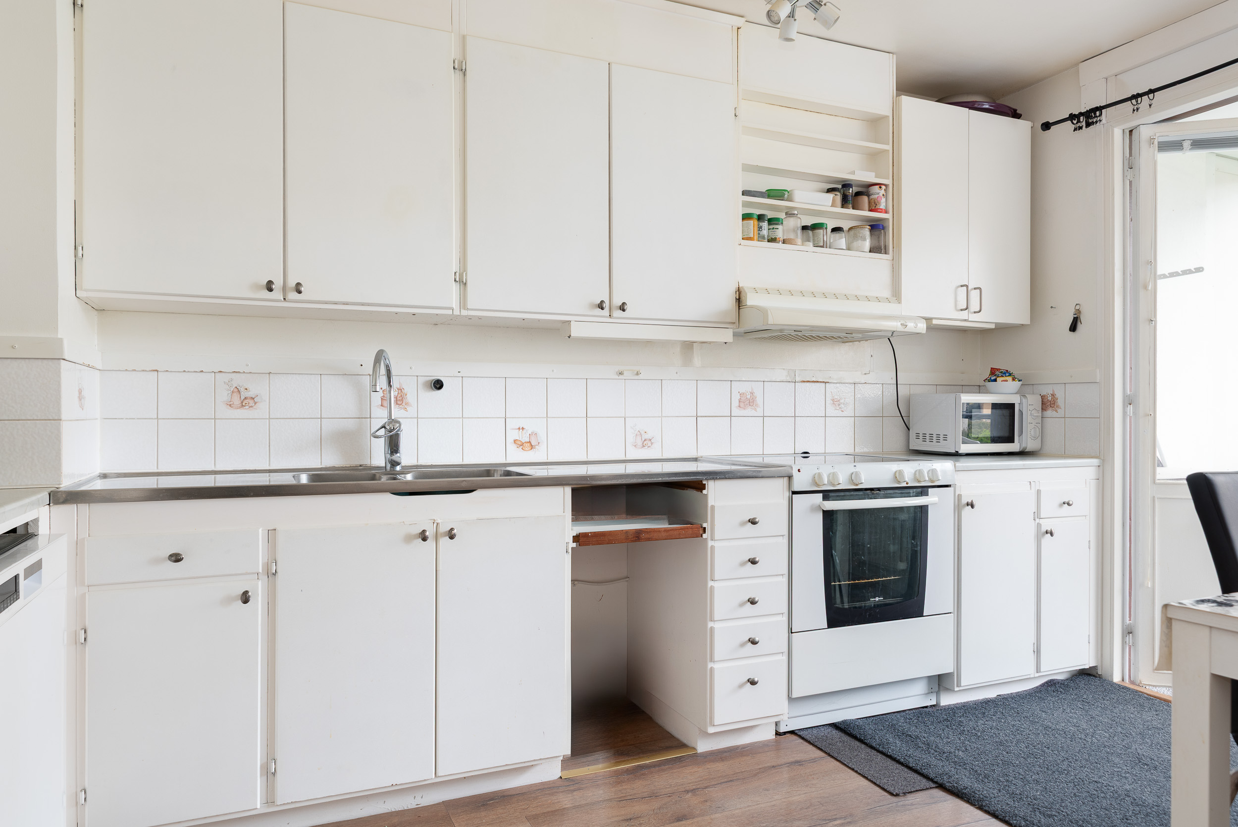 Bostadsbild från Kungsfågelgatan 35, Till salu i Råby, Västerås