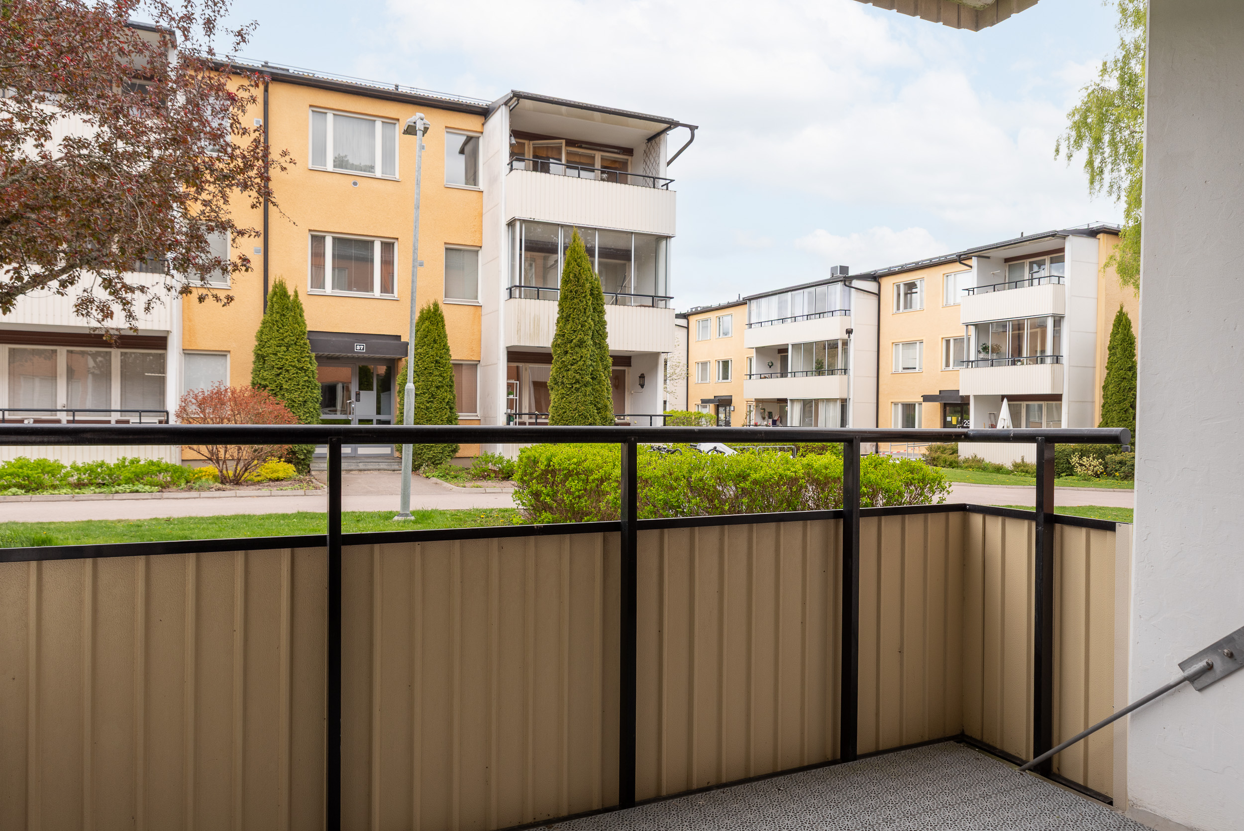 Bostadsbild från Kungsfågelgatan 35, Till salu i Råby, Västerås