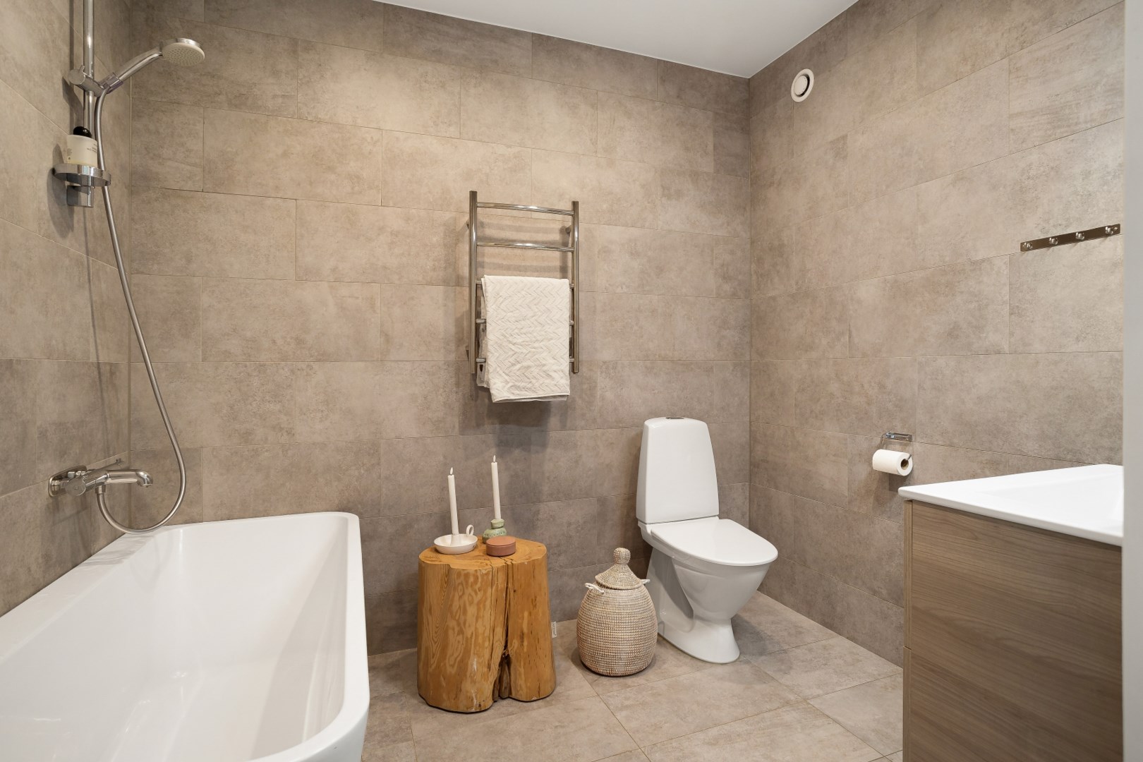 Bostadsbild från Björknäs skolväg 8B, Såld i Björknäs, Nacka