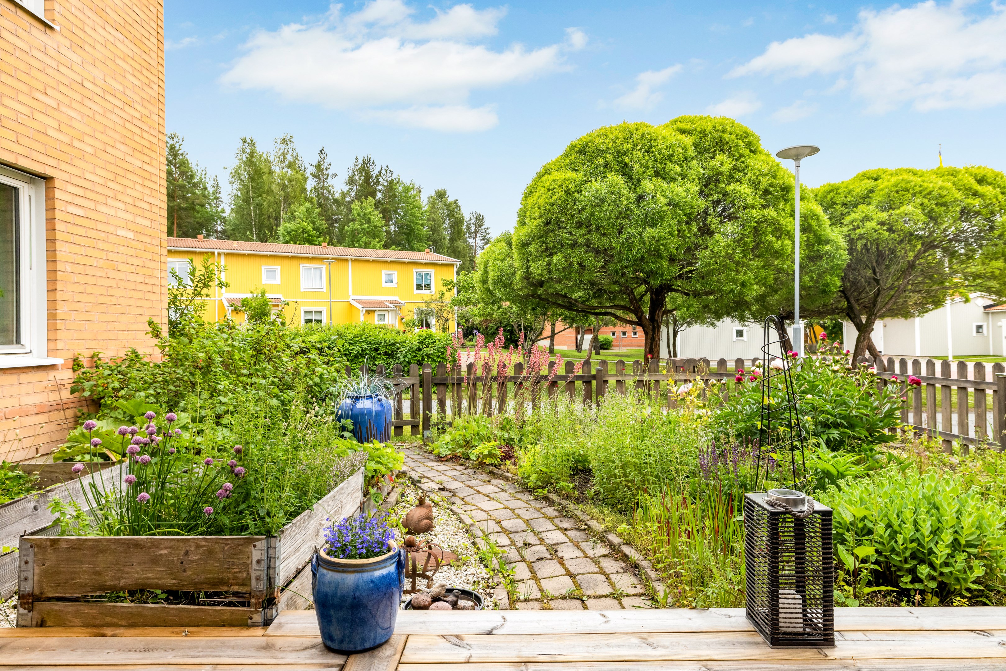 Bostadsbild från Åskmolnsvägen 95, Såld i Storvreta, Uppsala