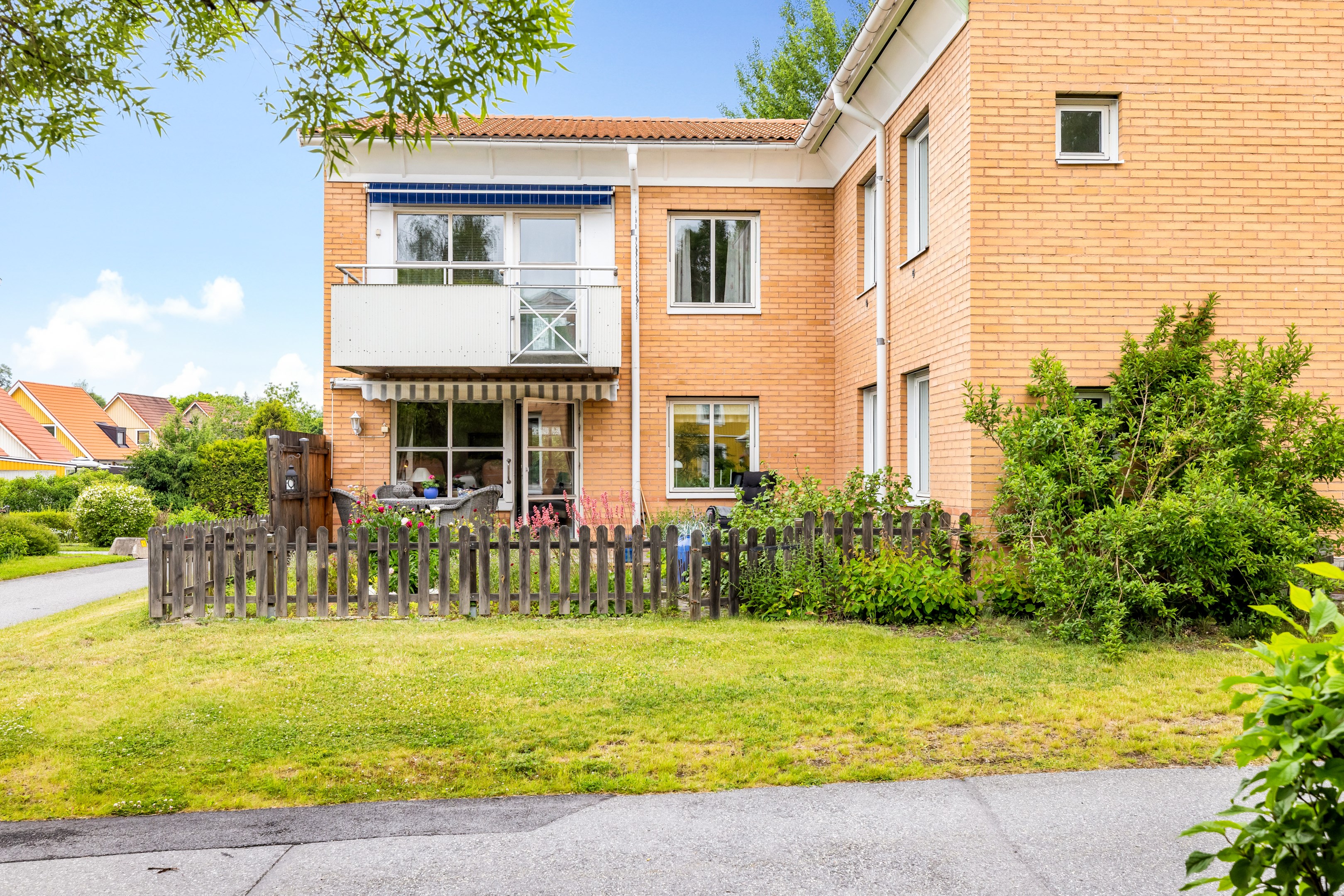 Bostadsbild från Åskmolnsvägen 95, Såld i Storvreta, Uppsala