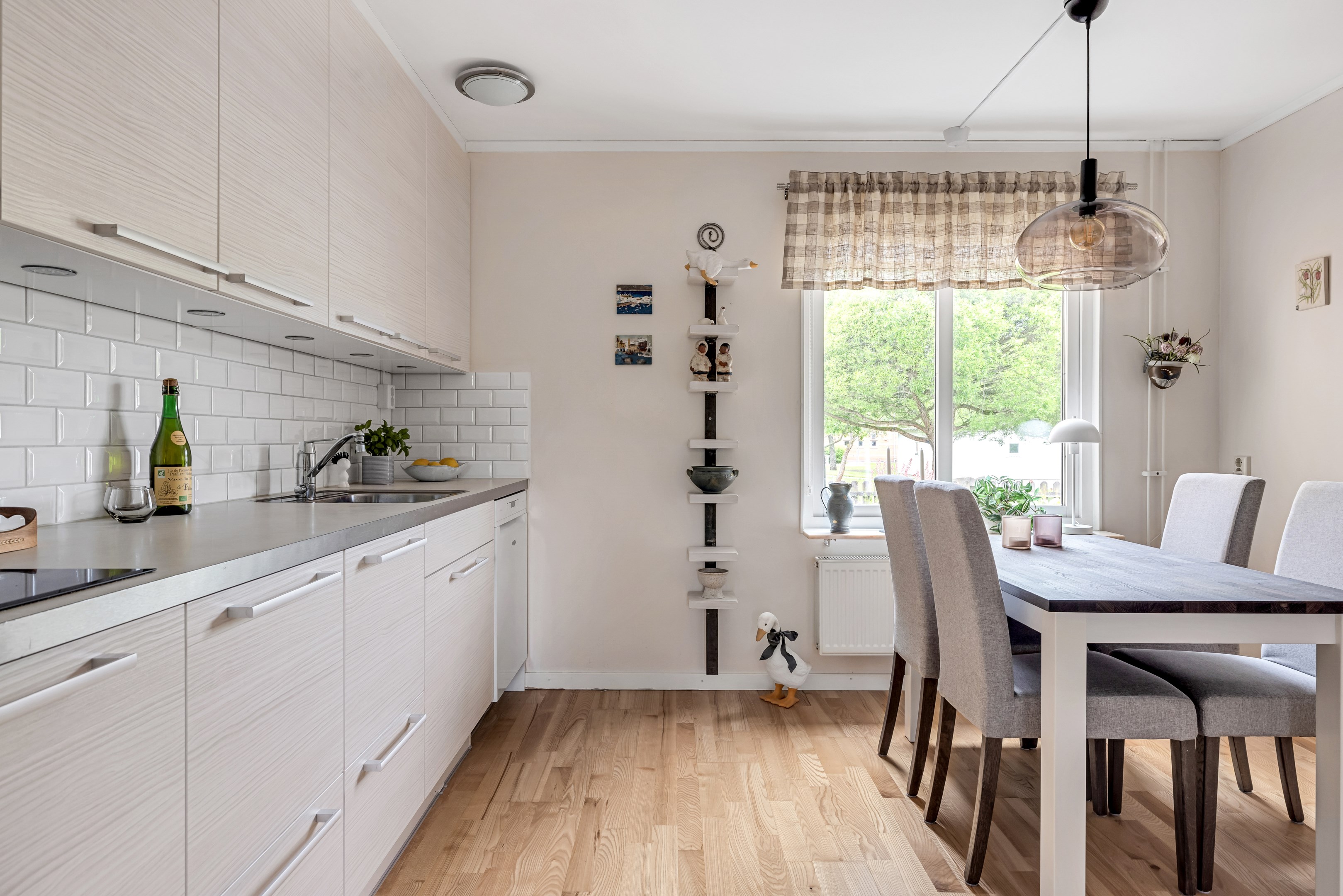 Bostadsbild från Åskmolnsvägen 95, Såld i Storvreta, Uppsala