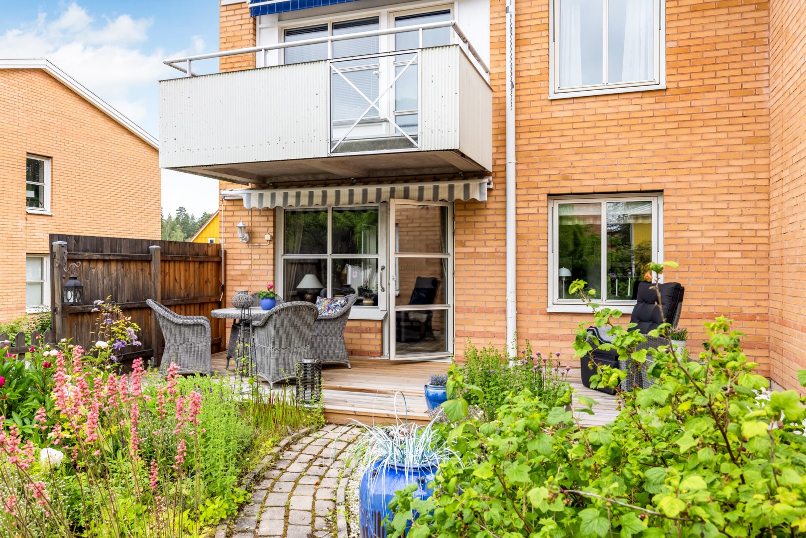 Bostadsbild från Åskmolnsvägen 95, Såld i Storvreta, Uppsala