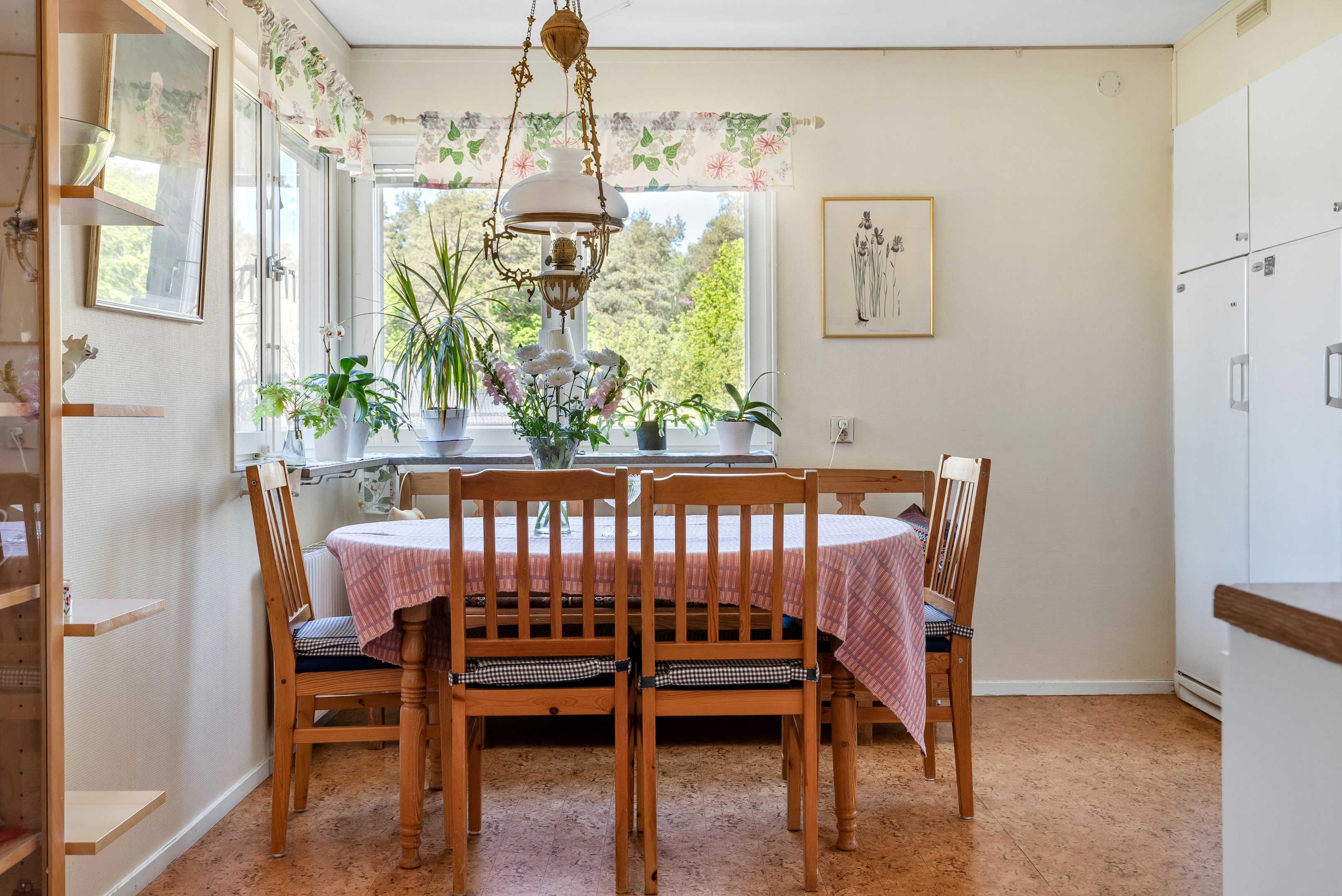 Bostadsbild från Lings väg 92, Såld i Ling, Uppsala