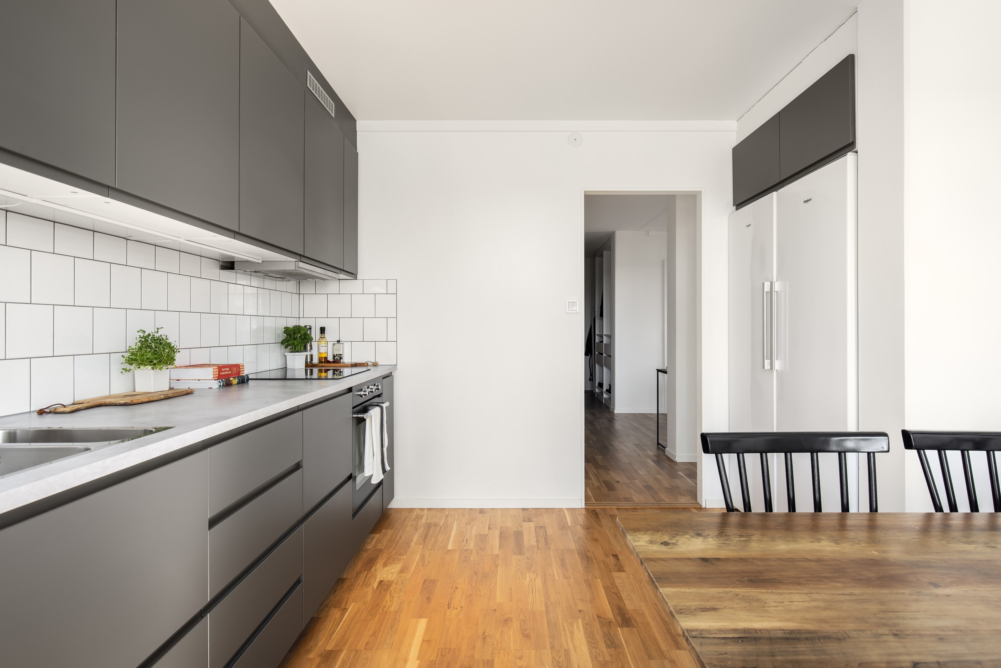 Bostadsbild från Utövägen 9, Till salu i Västra Orminge, Nacka