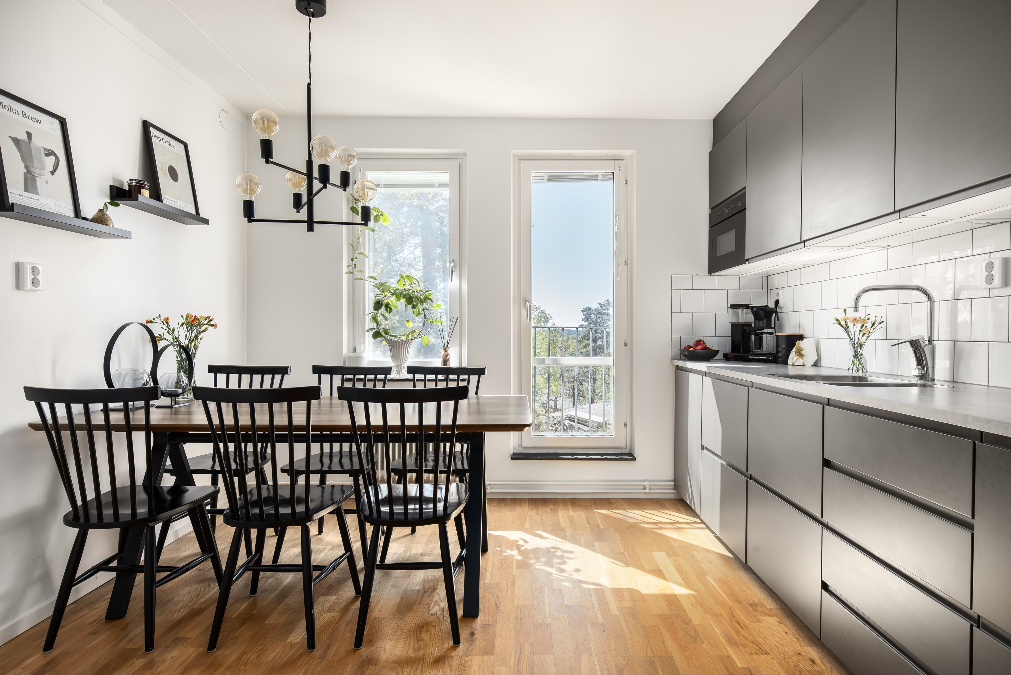 Bostadsbild från Utövägen 9, Till salu i Västra Orminge, Nacka