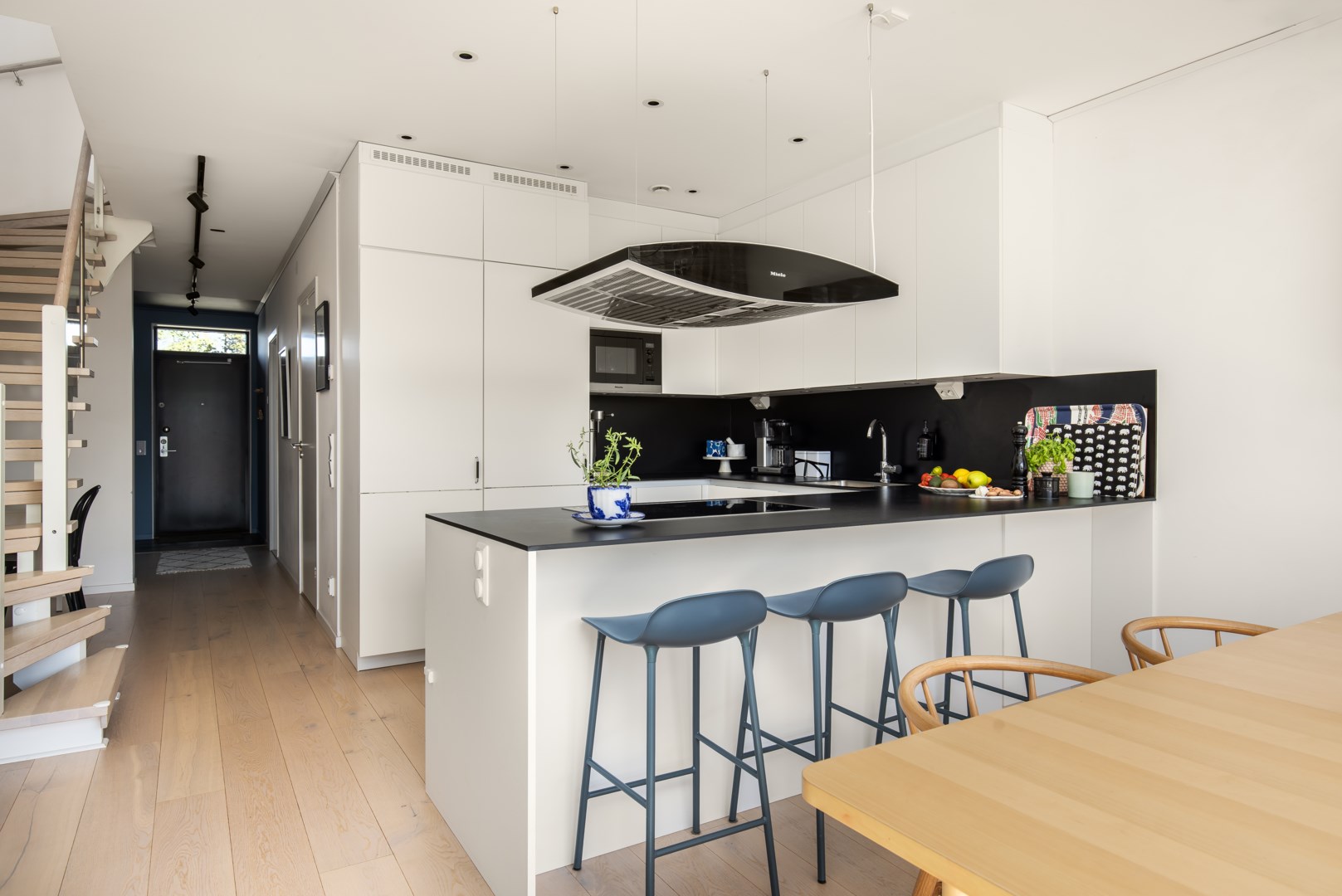 Bostadsbild från Ljuskärrsgränden 2B, Såld i Ljuskärrsberget - Saltsjöbaden, Nacka