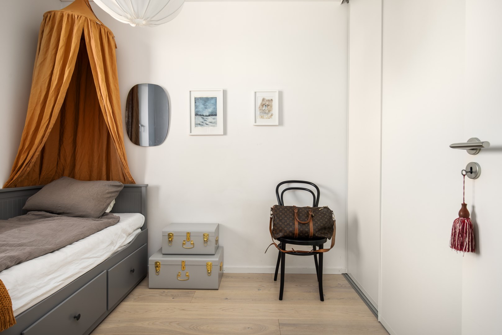 Bostadsbild från Ljuskärrsgränden 2B, Såld i Ljuskärrsberget - Saltsjöbaden, Nacka