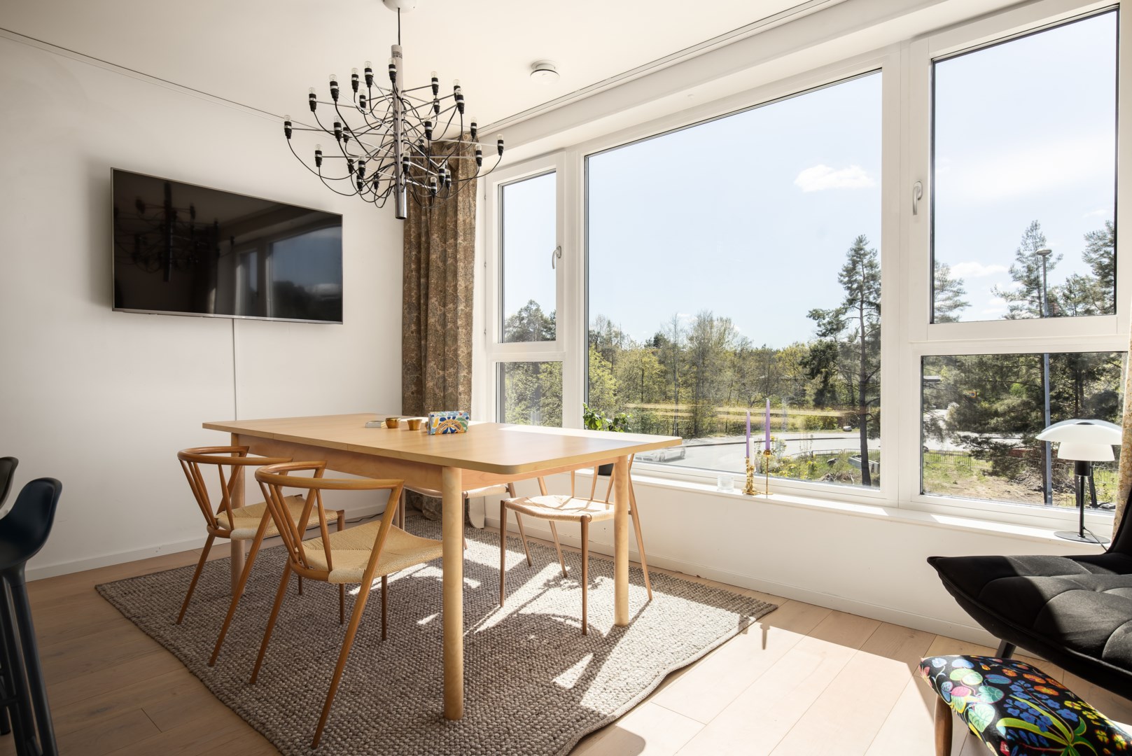 Bostadsbild från Ljuskärrsgränden 2B, Såld i Ljuskärrsberget - Saltsjöbaden, Nacka