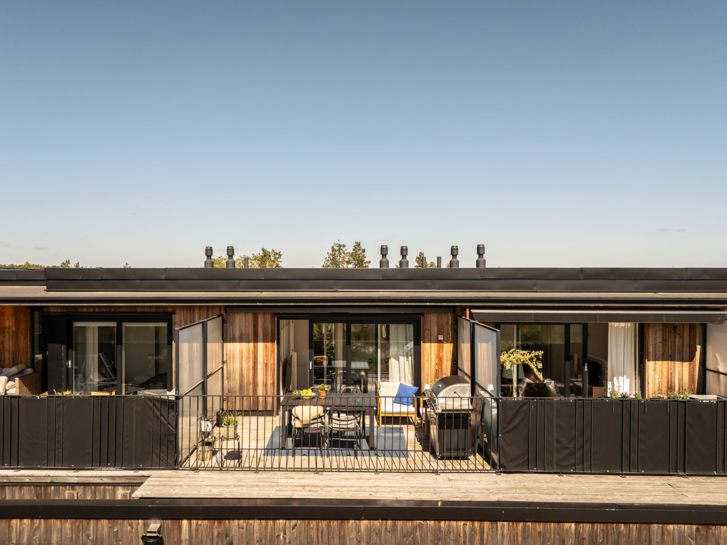 Bostadsbild från Ljuskärrsgränden 2B, Såld i Ljuskärrsberget - Saltsjöbaden, Nacka