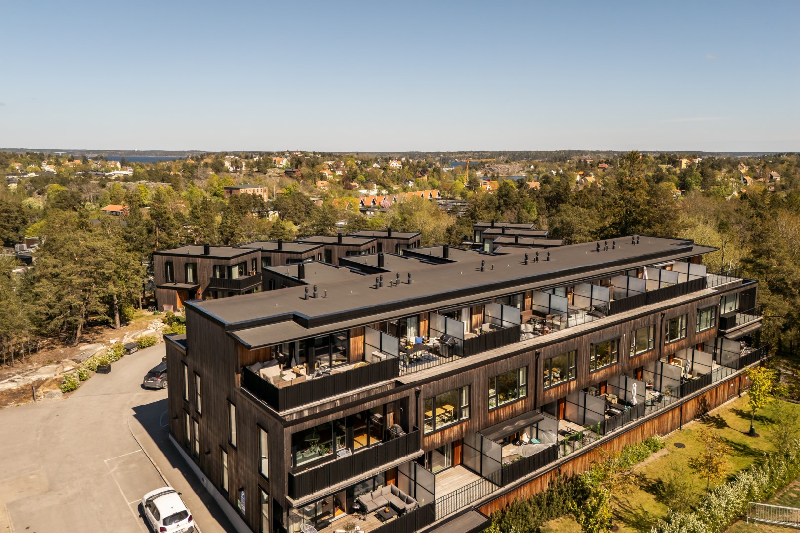 Bostadsbild från Ljuskärrsgränden 2B, Såld i Ljuskärrsberget - Saltsjöbaden, Nacka