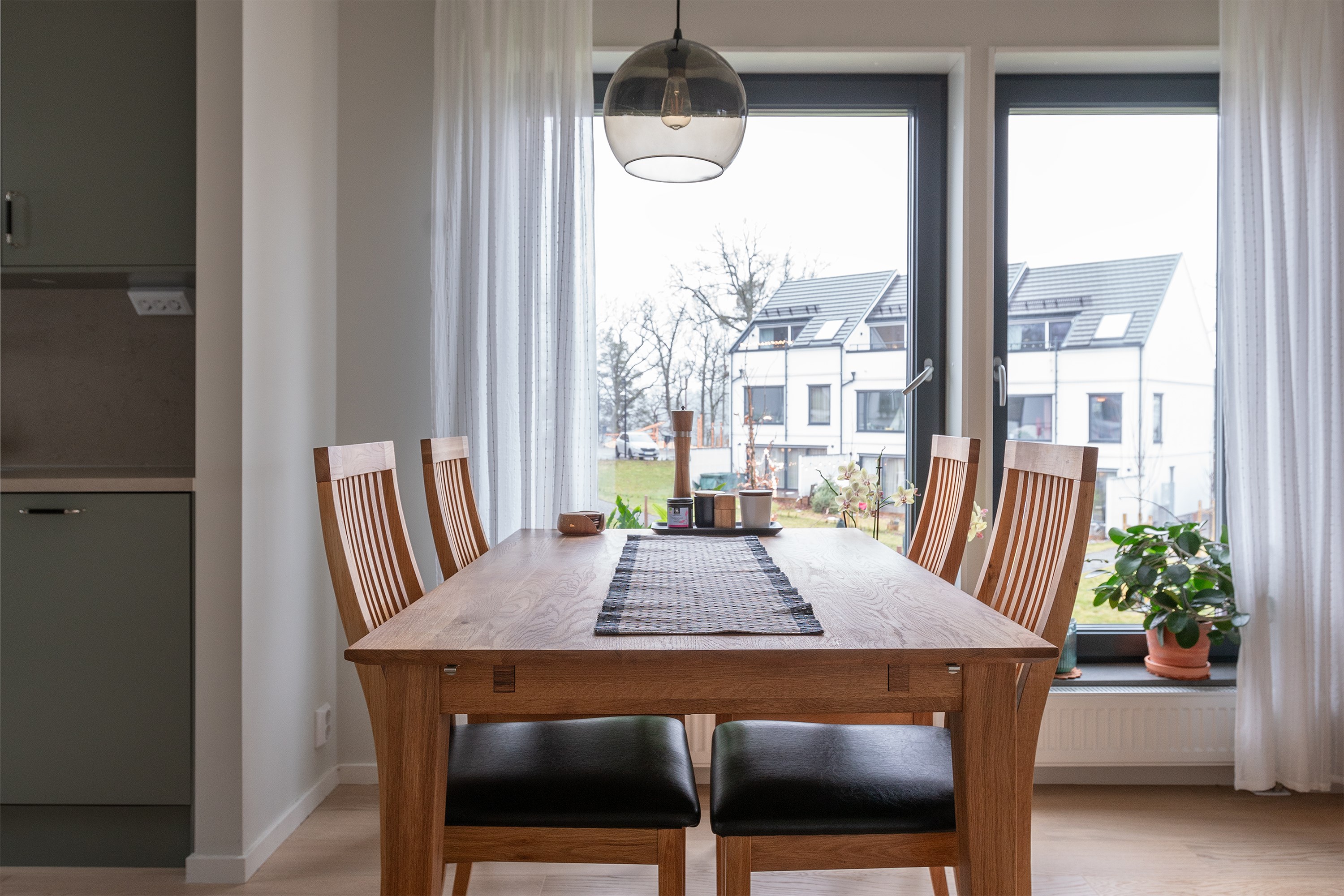 Bostadsbild från Ulvsbergsvägen 9C, Kommande i Tullinge Strand, Botkyrka