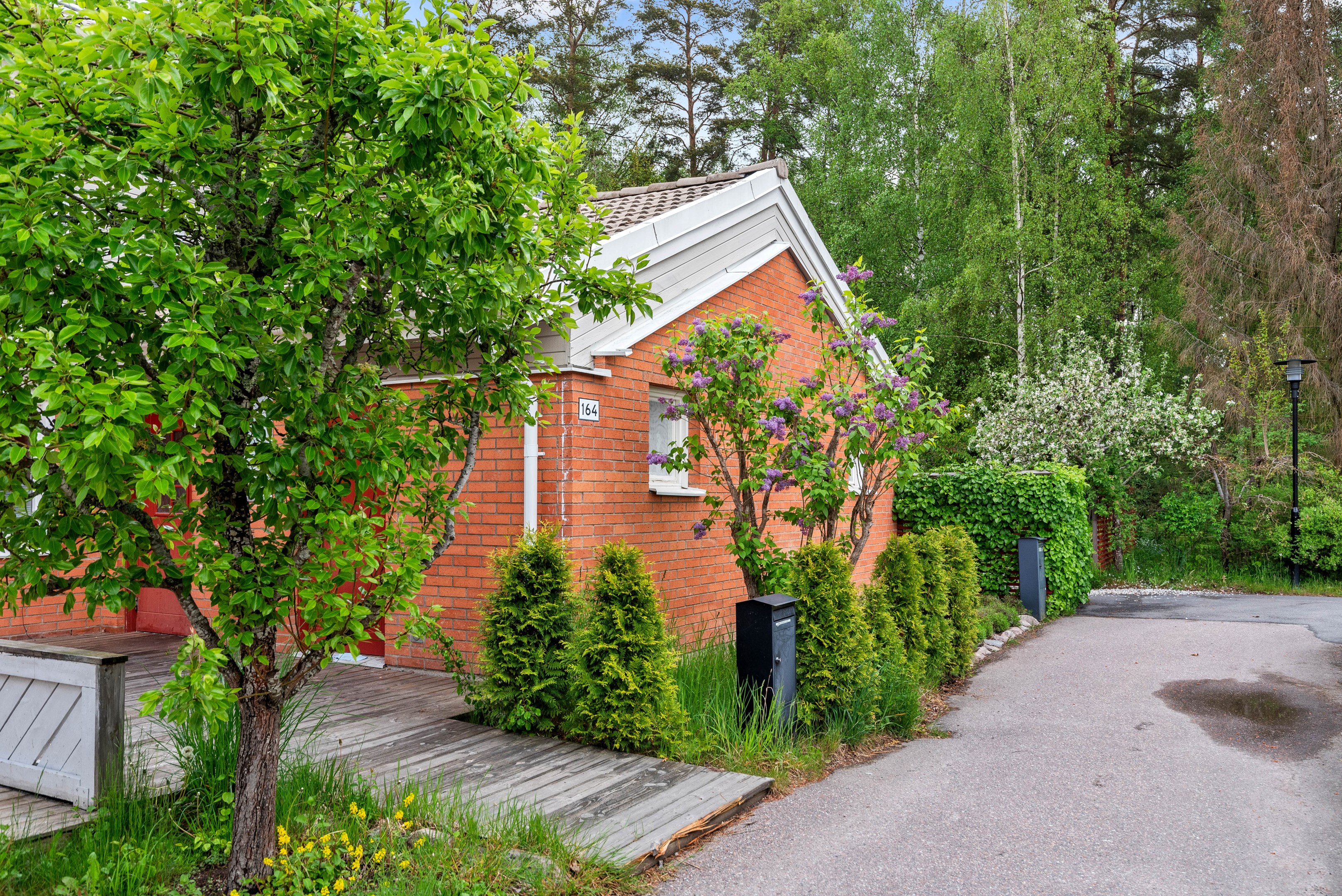 Bostadsbild från Gotlandsresan 164, Kommande i Sävja, Uppsala
