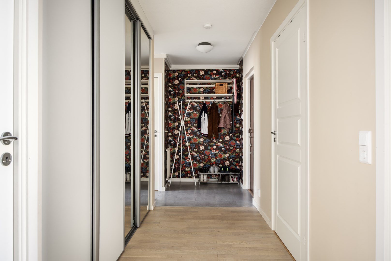 Bostadsbild från Henriksdalsringen 71, Till salu i Henriksdalsberget, Nacka