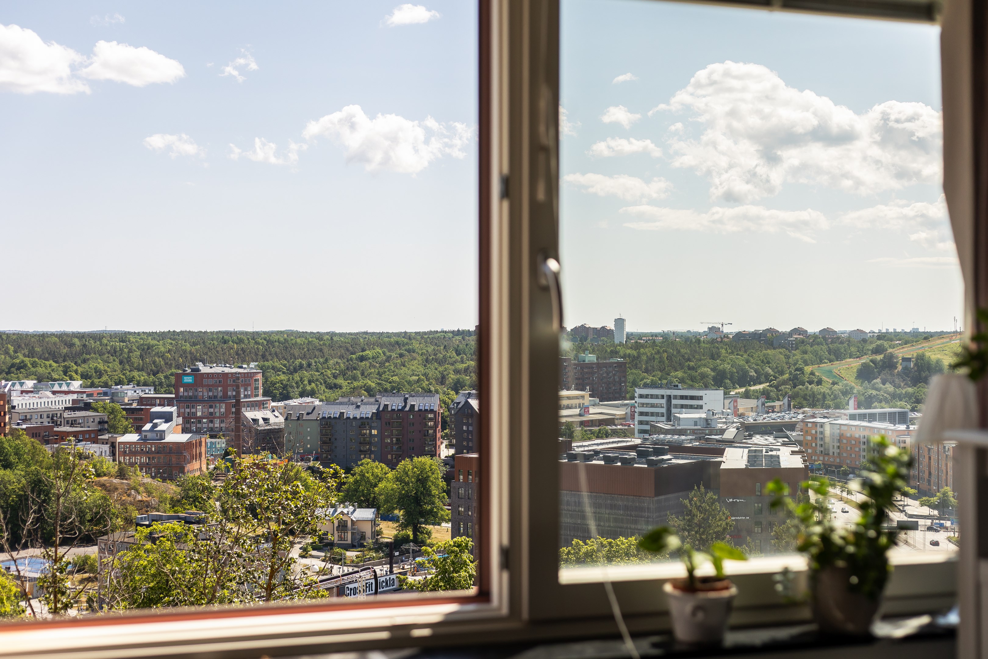 Bostadsbild från Henriksdalsringen 71, Till salu i Henriksdalsberget, Nacka