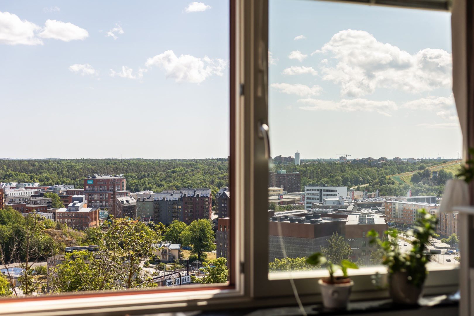Bostadsbild från Henriksdalsringen 71, Till salu i Henriksdalsberget, Nacka