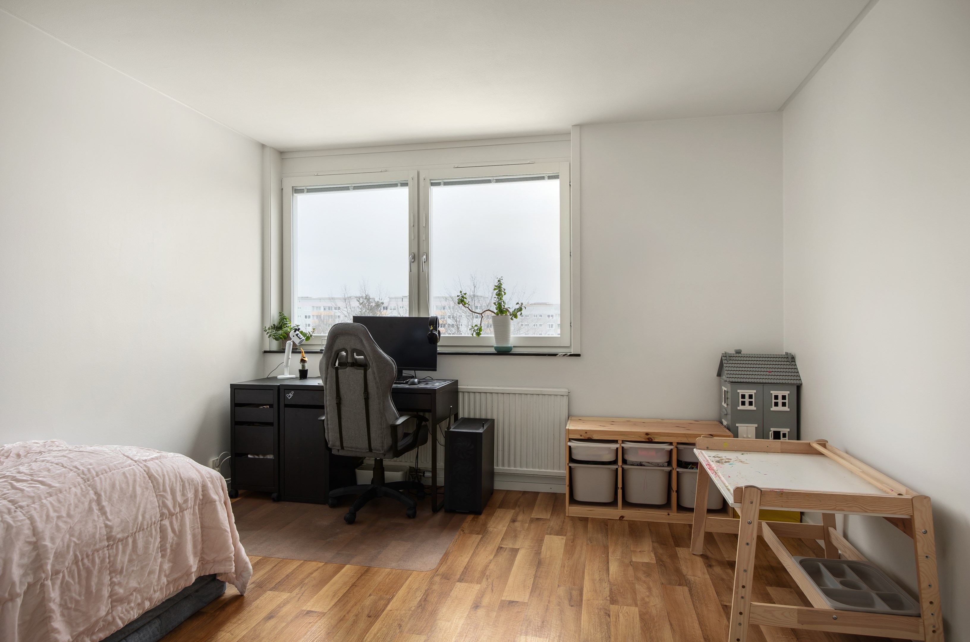 Bostadsbild från Henriksdalsringen 71, Till salu i Henriksdalsberget, Nacka