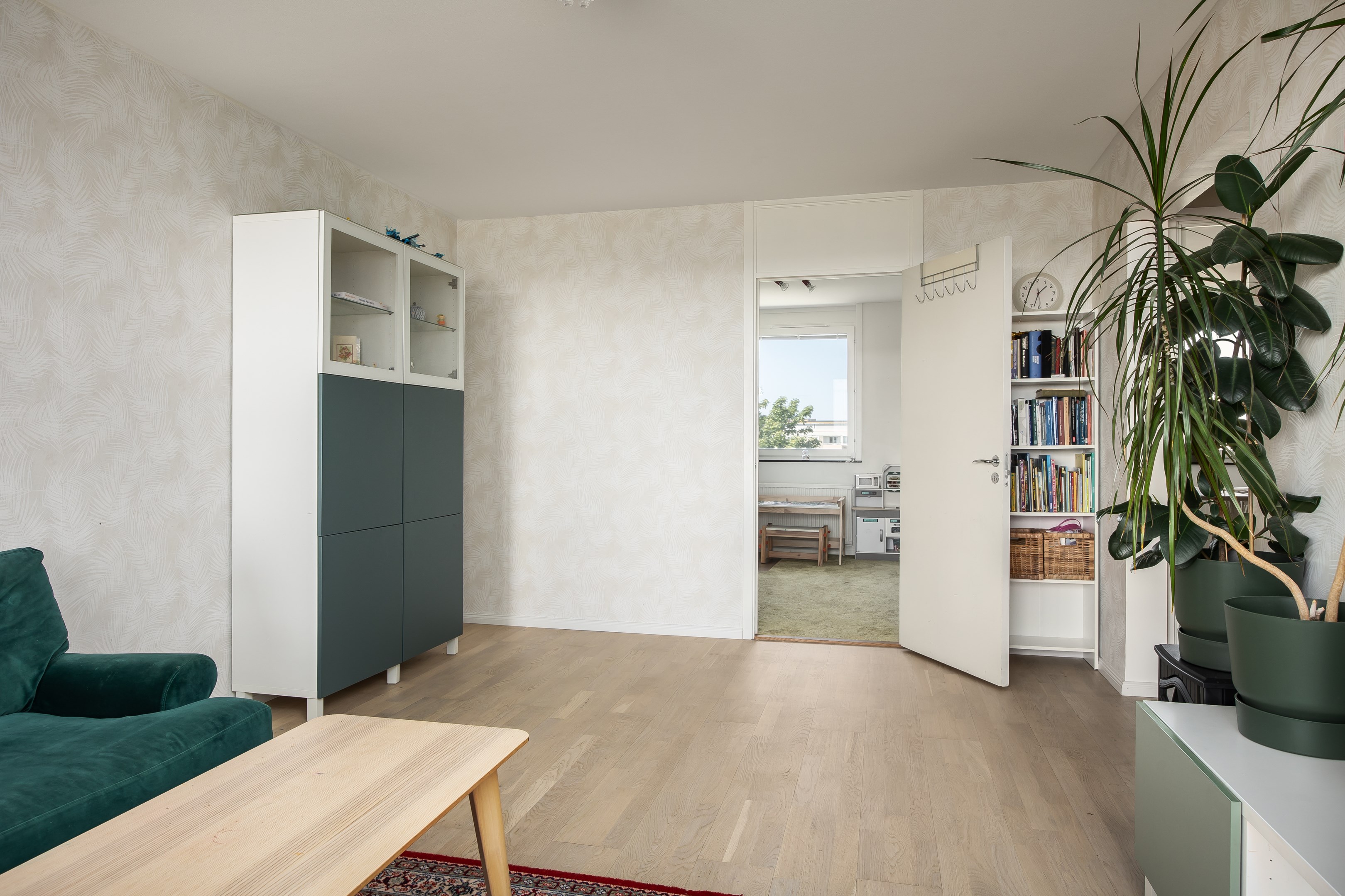 Bostadsbild från Henriksdalsringen 71, Till salu i Henriksdalsberget, Nacka